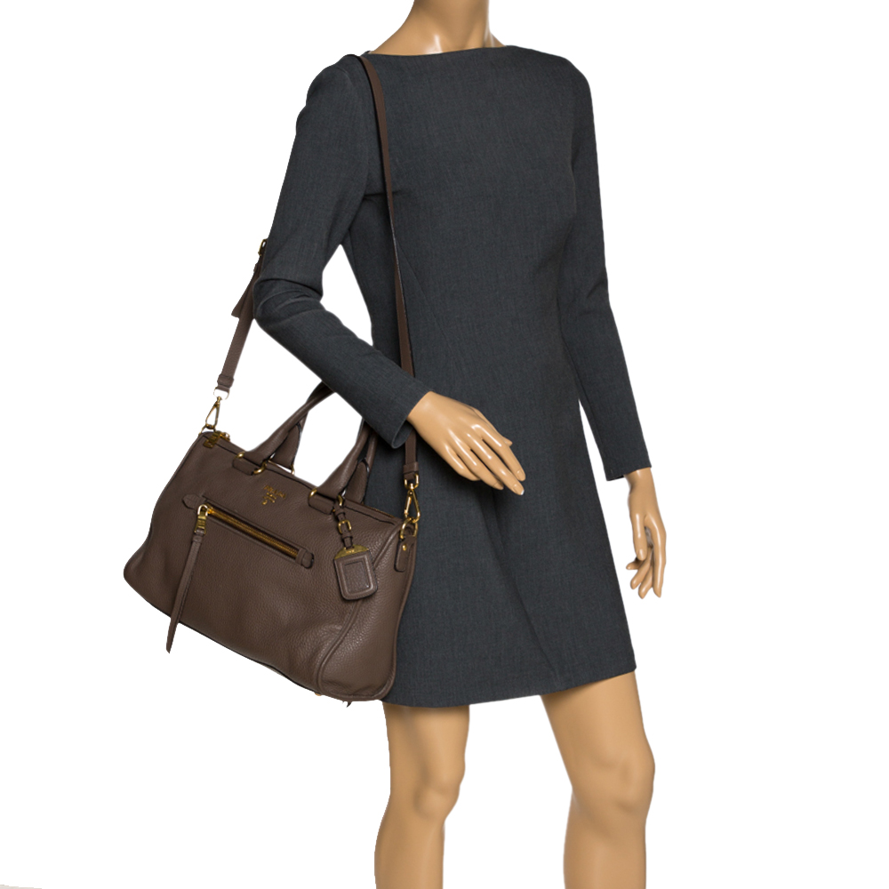 

Prada Dark Beige Vitello Daino Leather Zip Tote