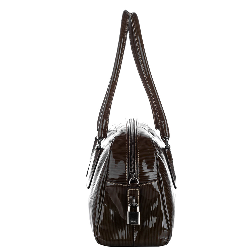 

Prada Green Patent Leather Shoulder Bag
