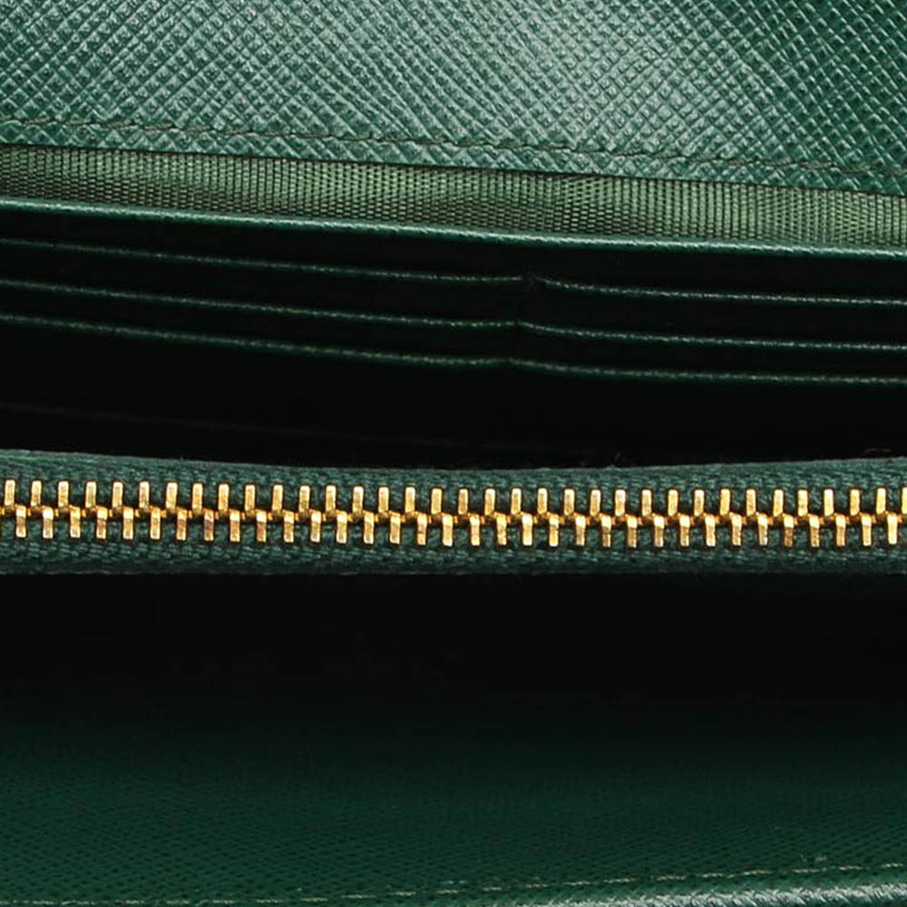 

Prada Green Saffiano Leather Metal Continental Wallet