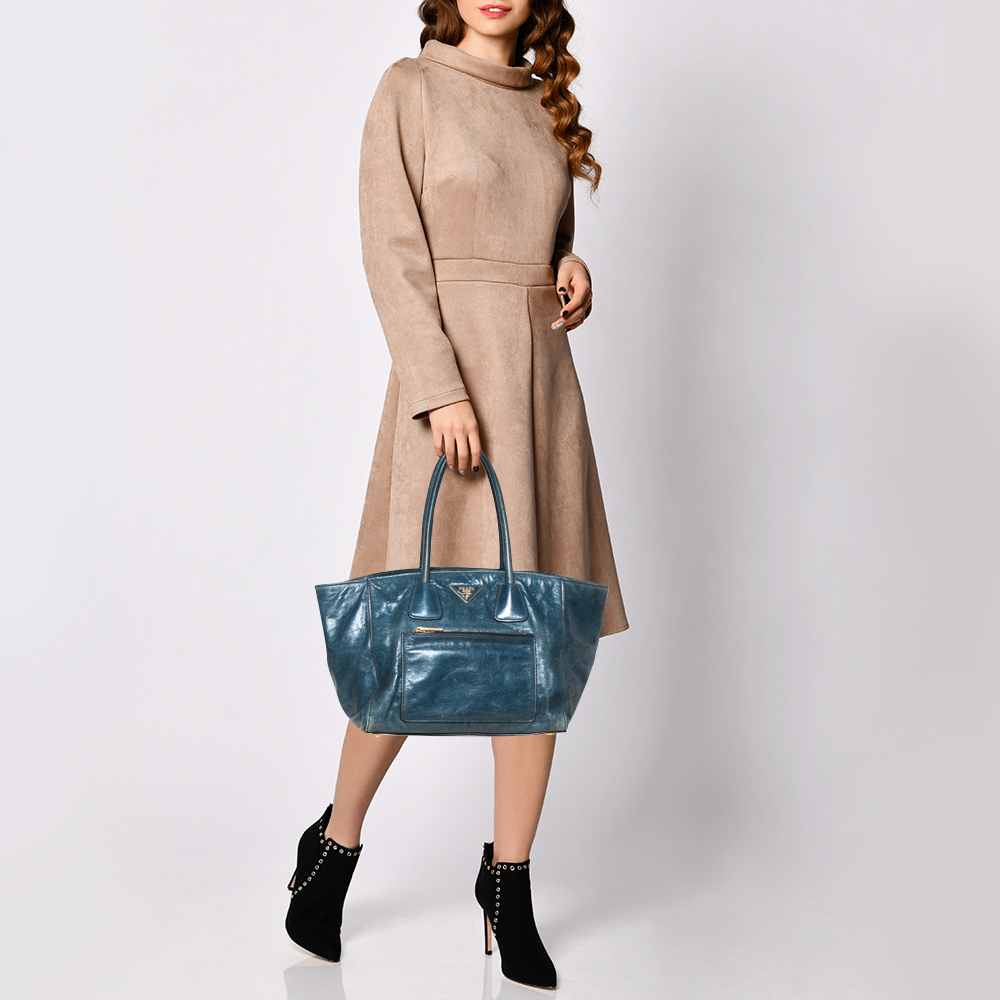 

Prada Dark Green Glazed Leather Front Pocket Wing Tote