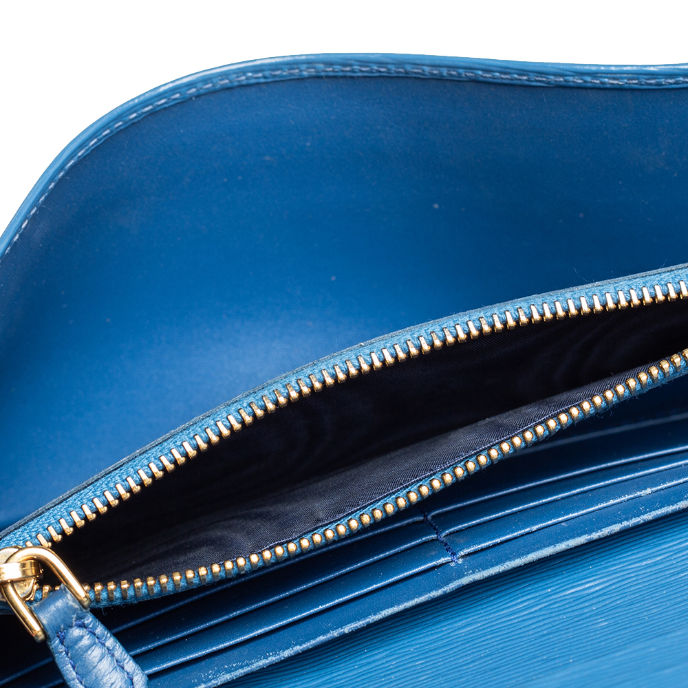 

Prada Blue Vitello Move Leather Flap Continental Wallet