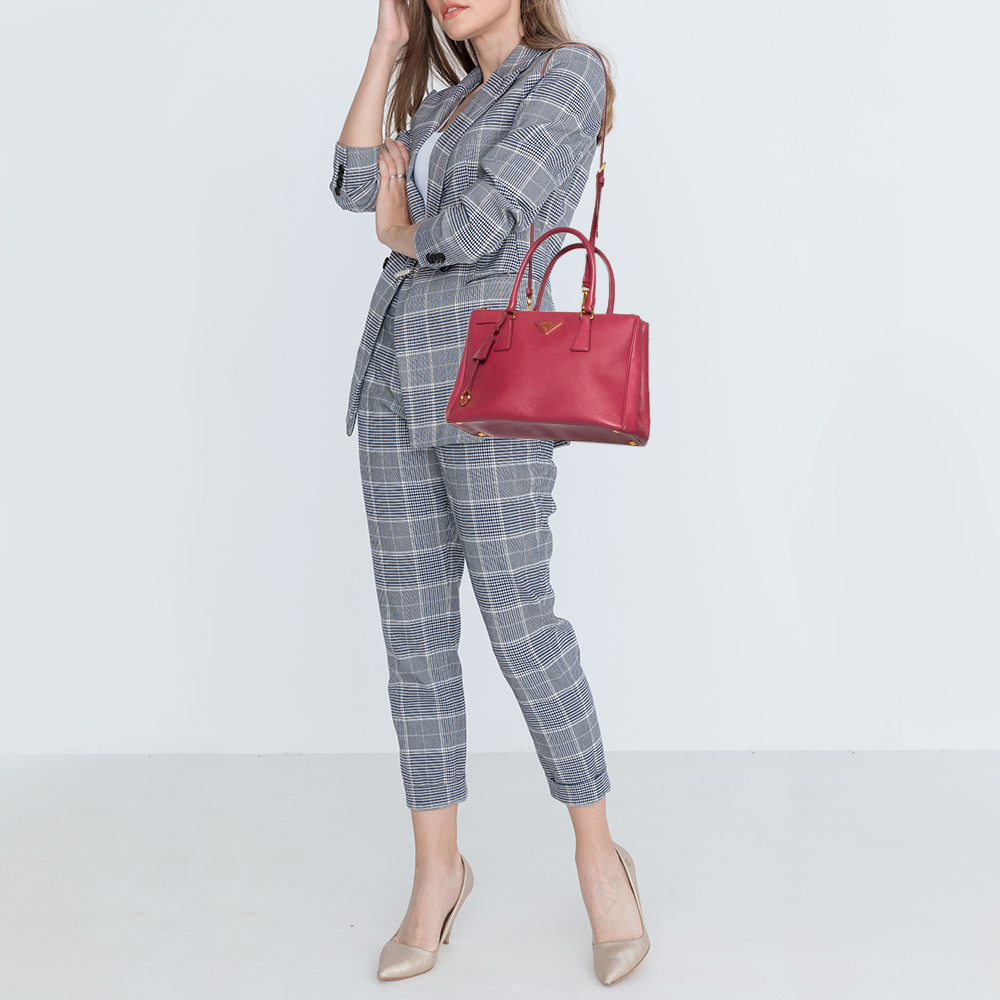 

Prada Pink Saffiano Lux Leather Small Galleria Tote