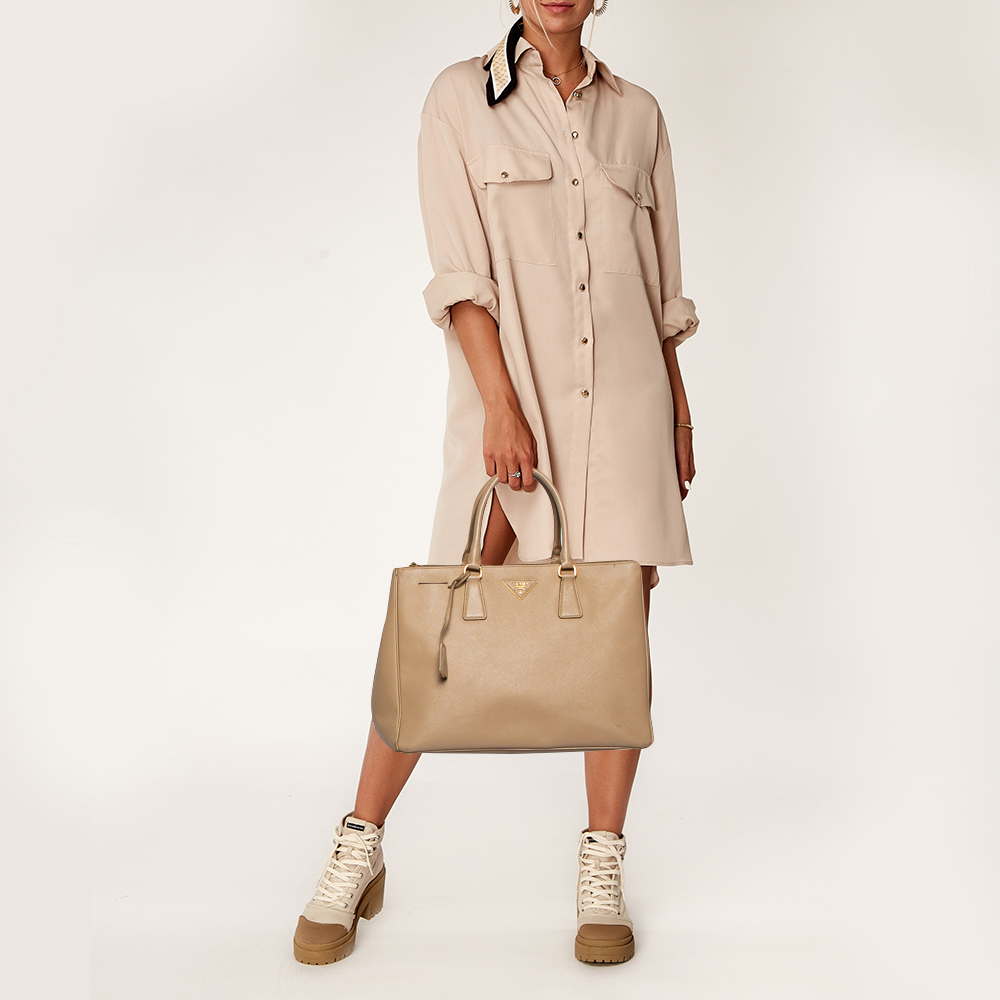 

Prada Beige Saffiano Lux Leather Large Galleria Tote