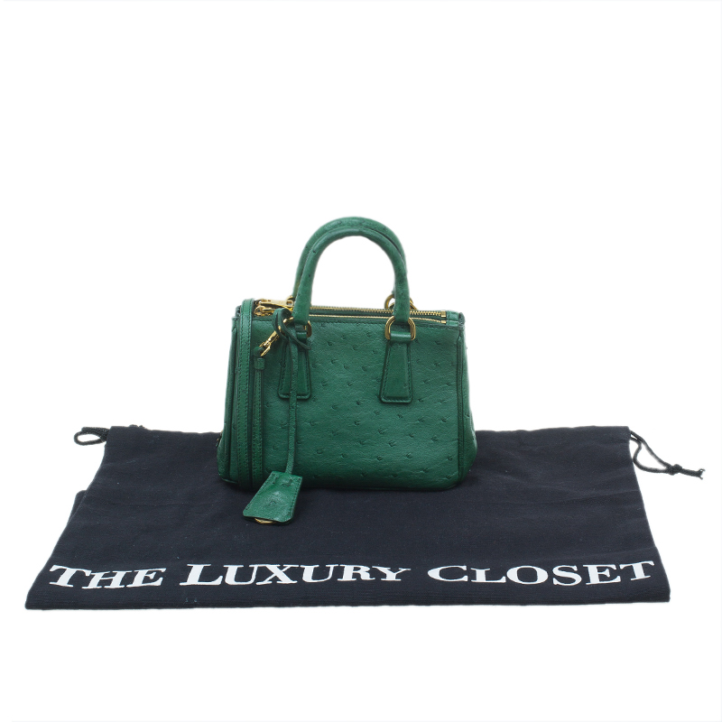 Prada Bag in Voyage Blue Ostrich Leather With Turnlock - RARE Handbag –  Essex Fashion House