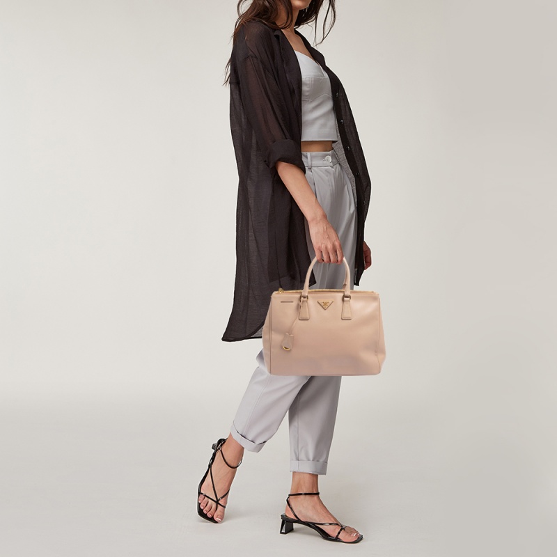 

Prada Beige Saffiano Lux Leather Large Double Zip Tote