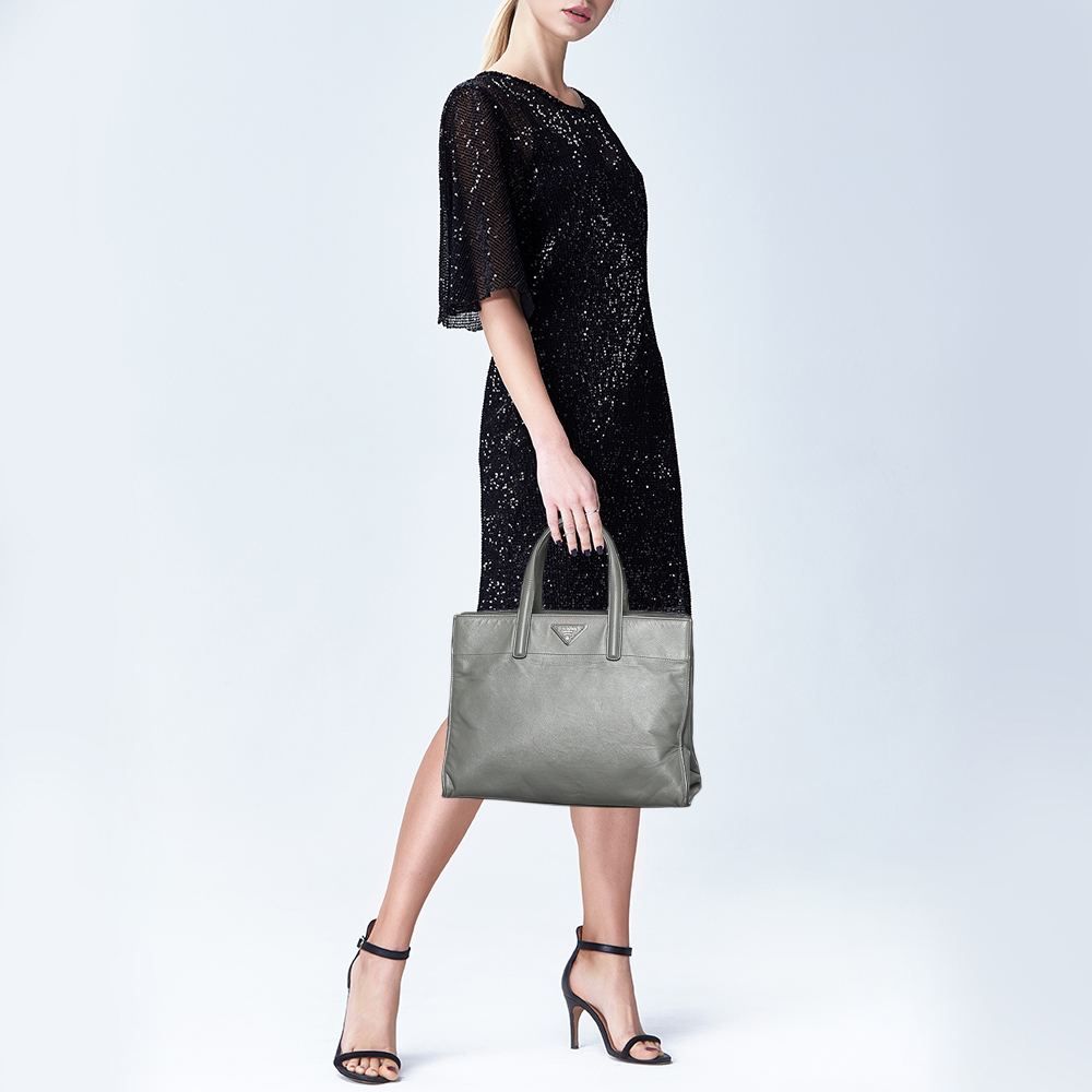 

Prada Grey Saffiano Soft Leather Middle Zip Tote