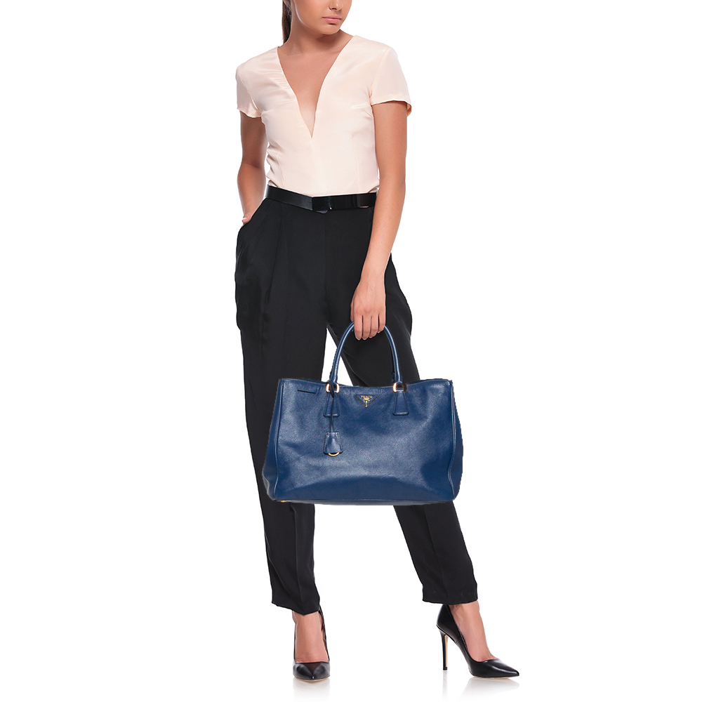 

Prada Blue Saffiano Lux Leather Medium Galleria Tote