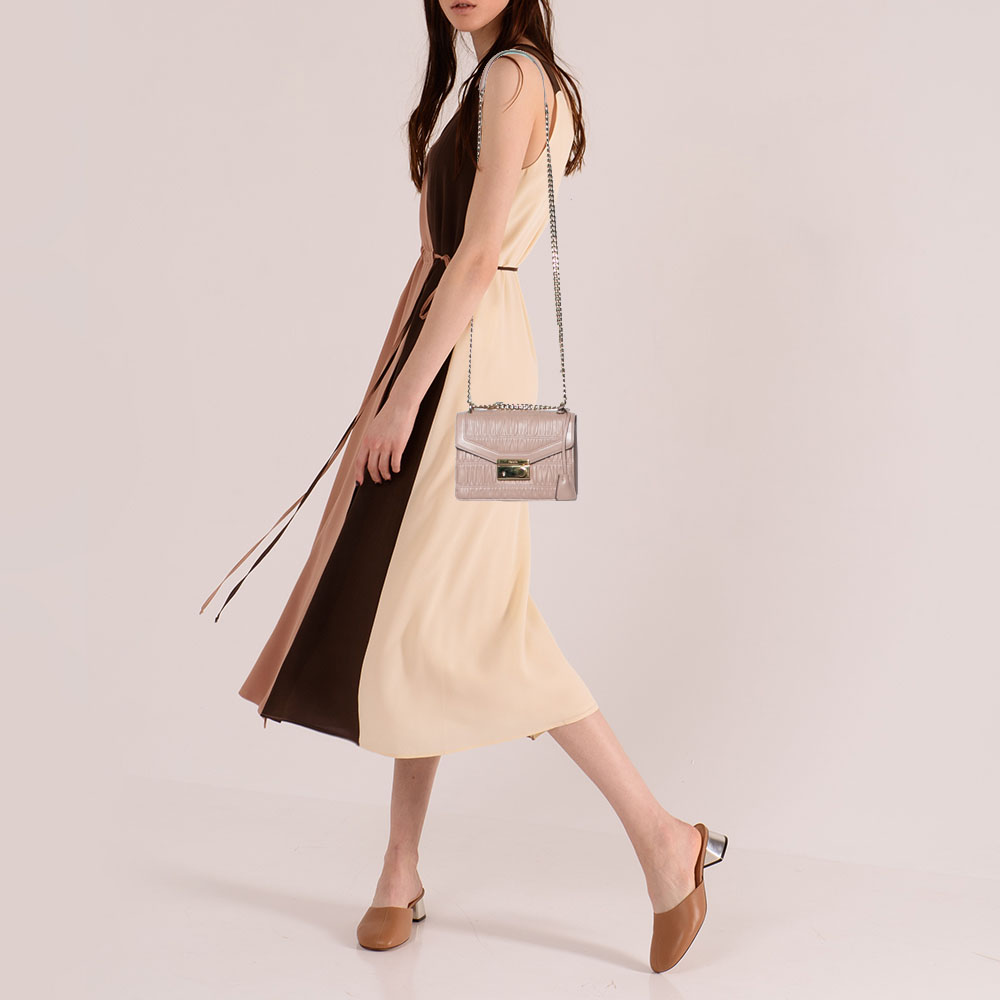 

Prada Beige Leather Gaufre Chain Shoulder Bag