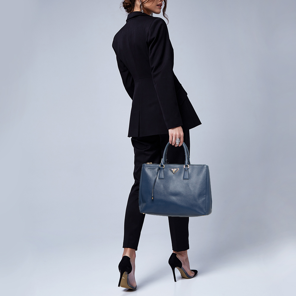 

Prada Navy Blue Saffiano Leather Large Galleria Double Zip Tote Bag