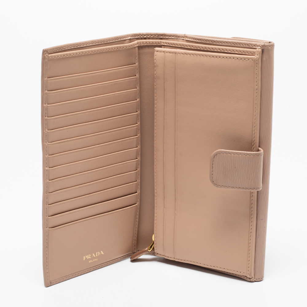 

Prada Beige Vitello Move Leather Flap Continental Wallet