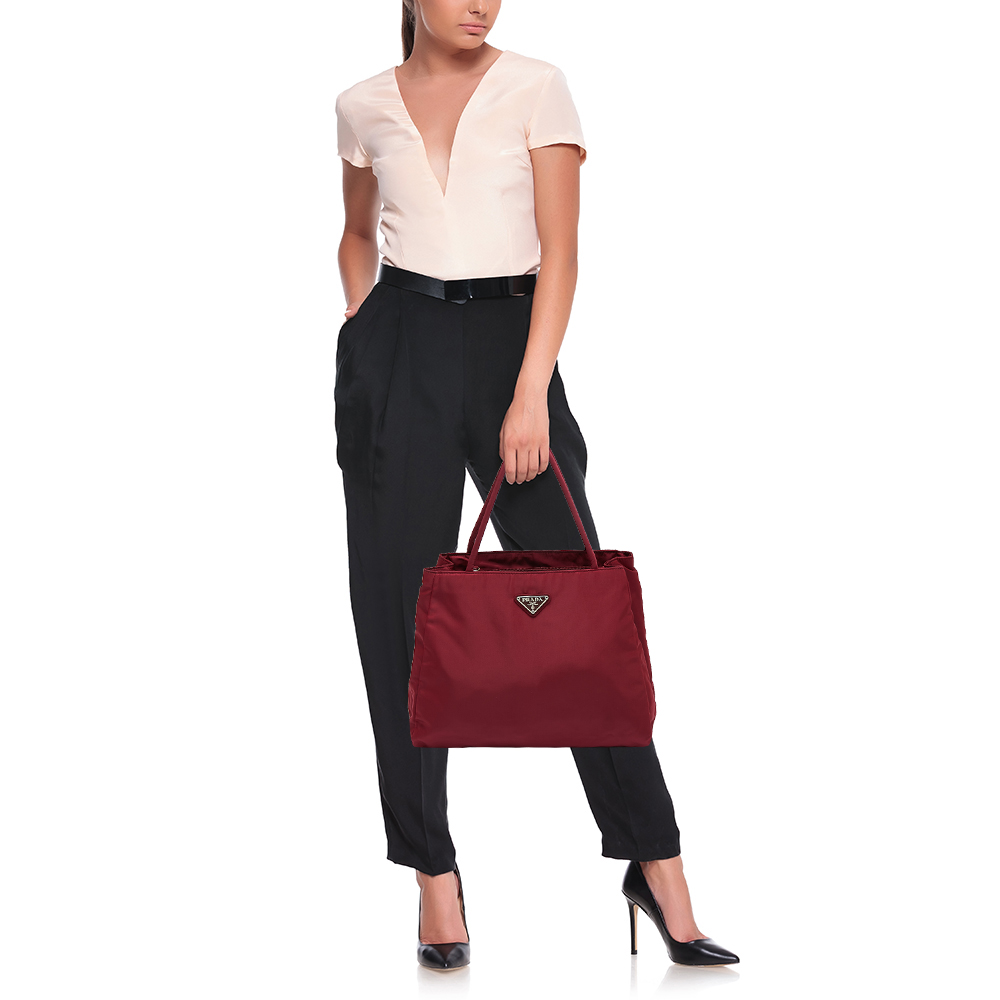 

Prada Red Tessuto Nylon Tote