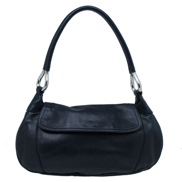 مملوكة مسبقًا Prada Black Leather Shoulder Bag