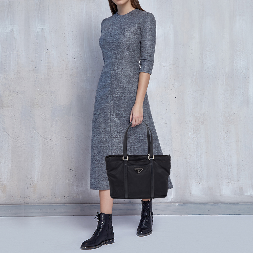 

Prada Black Nylon and Leather Tote