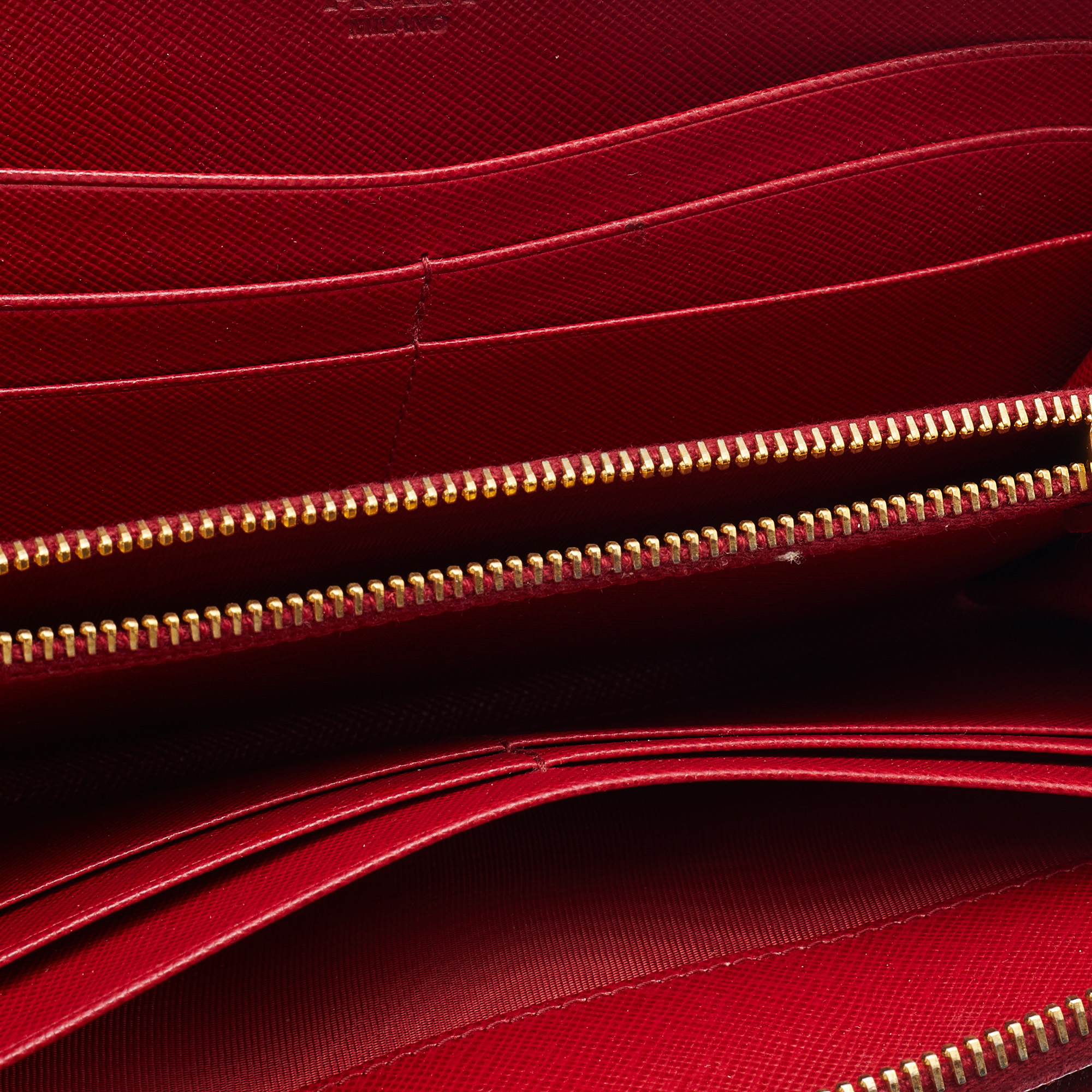 

Prada Red Saffiano Leather Bow Zip Around Wallet