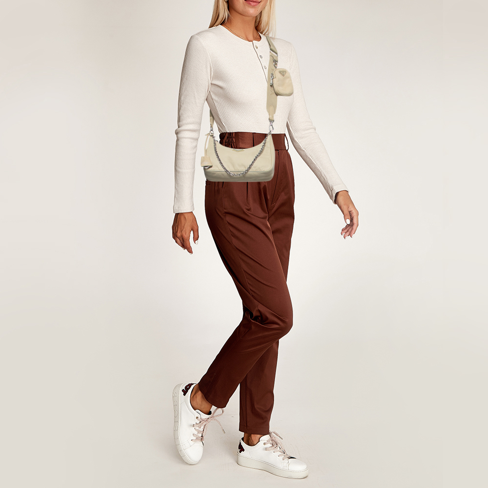 

Prada Beige Nylon and Leather Re-Edition 2005 Shoulder Bag