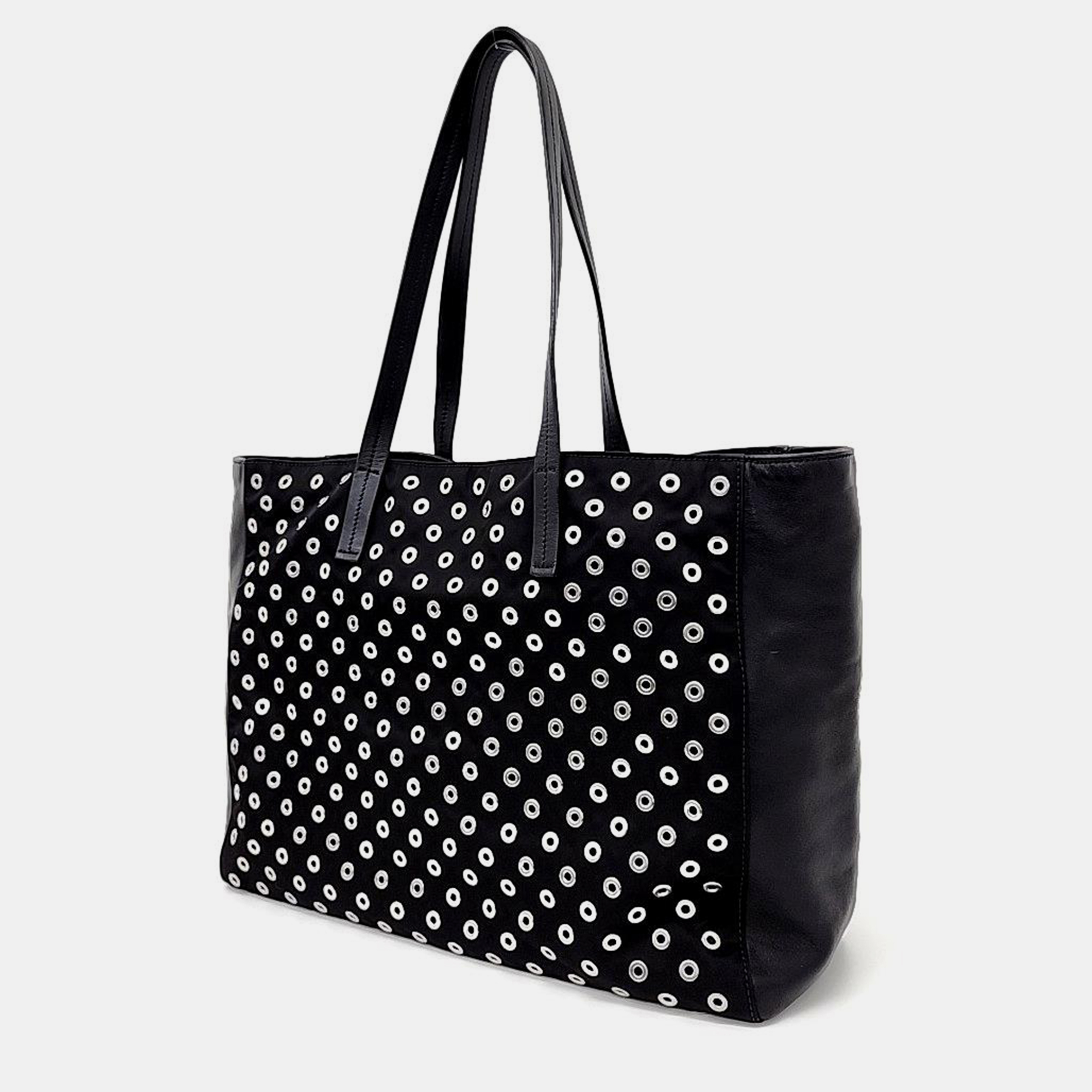 

Prada Black Leather Shoulder Bag