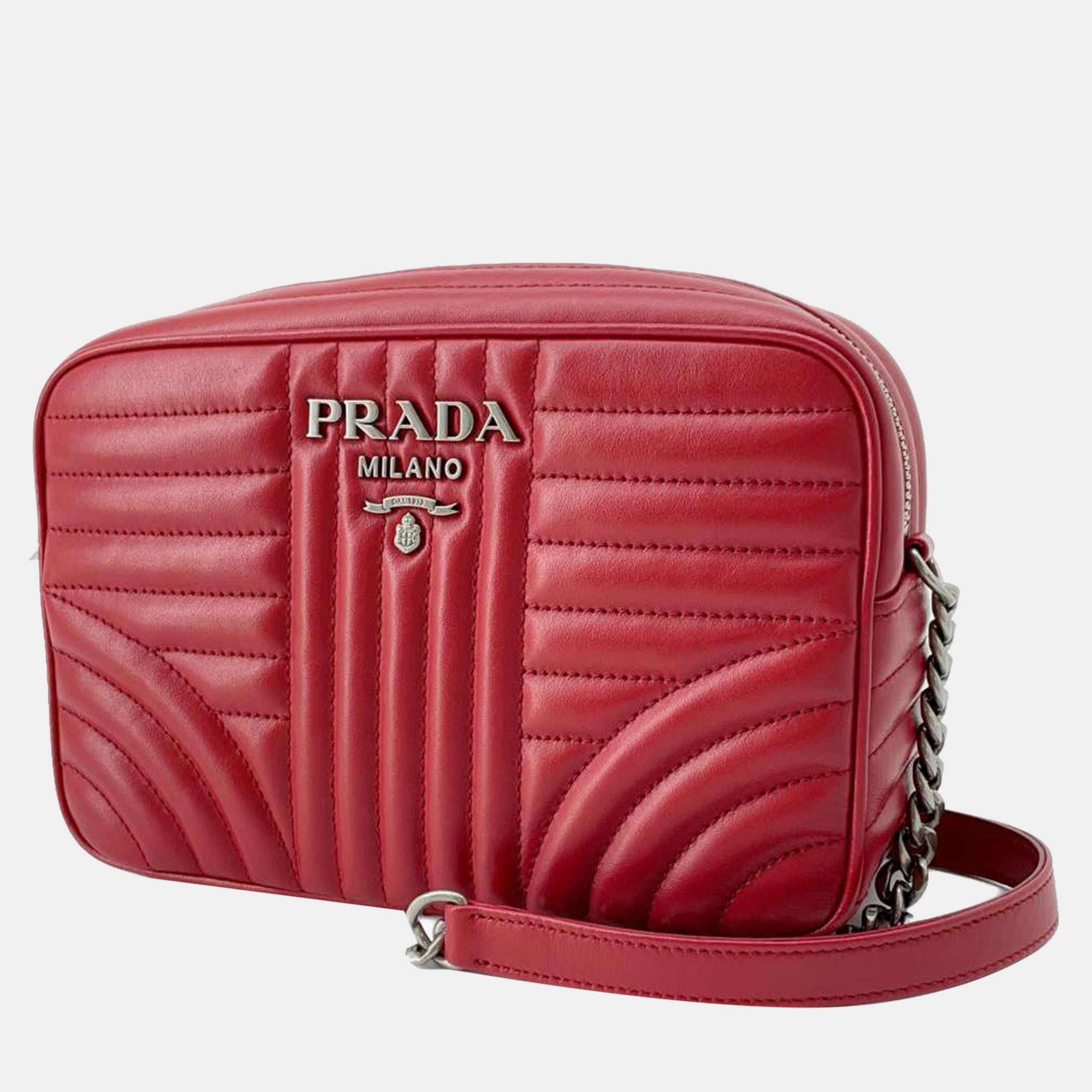Pre-owned Prada Red Leather Diagramme Camera Bag