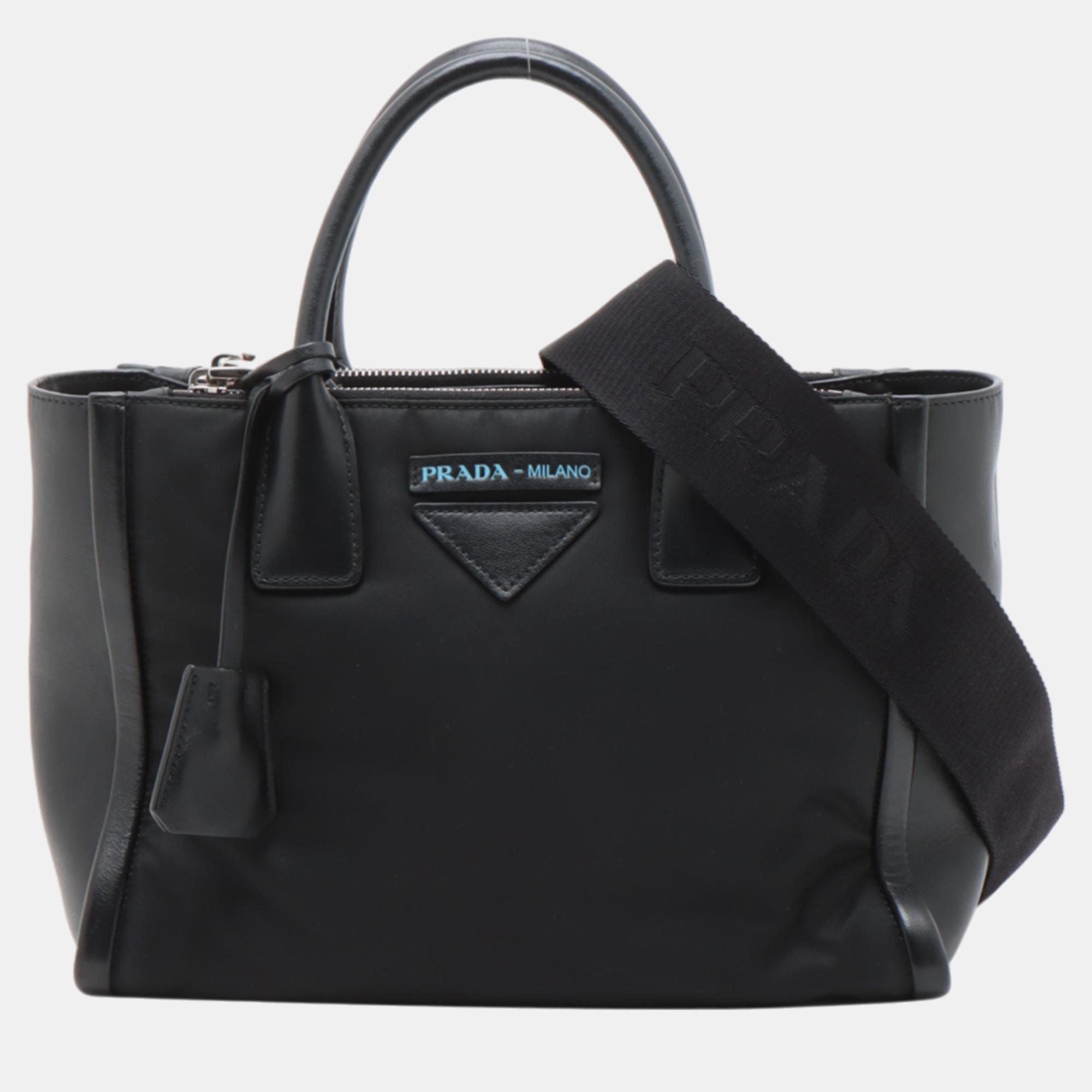 

Prada Black nylon and leather bag