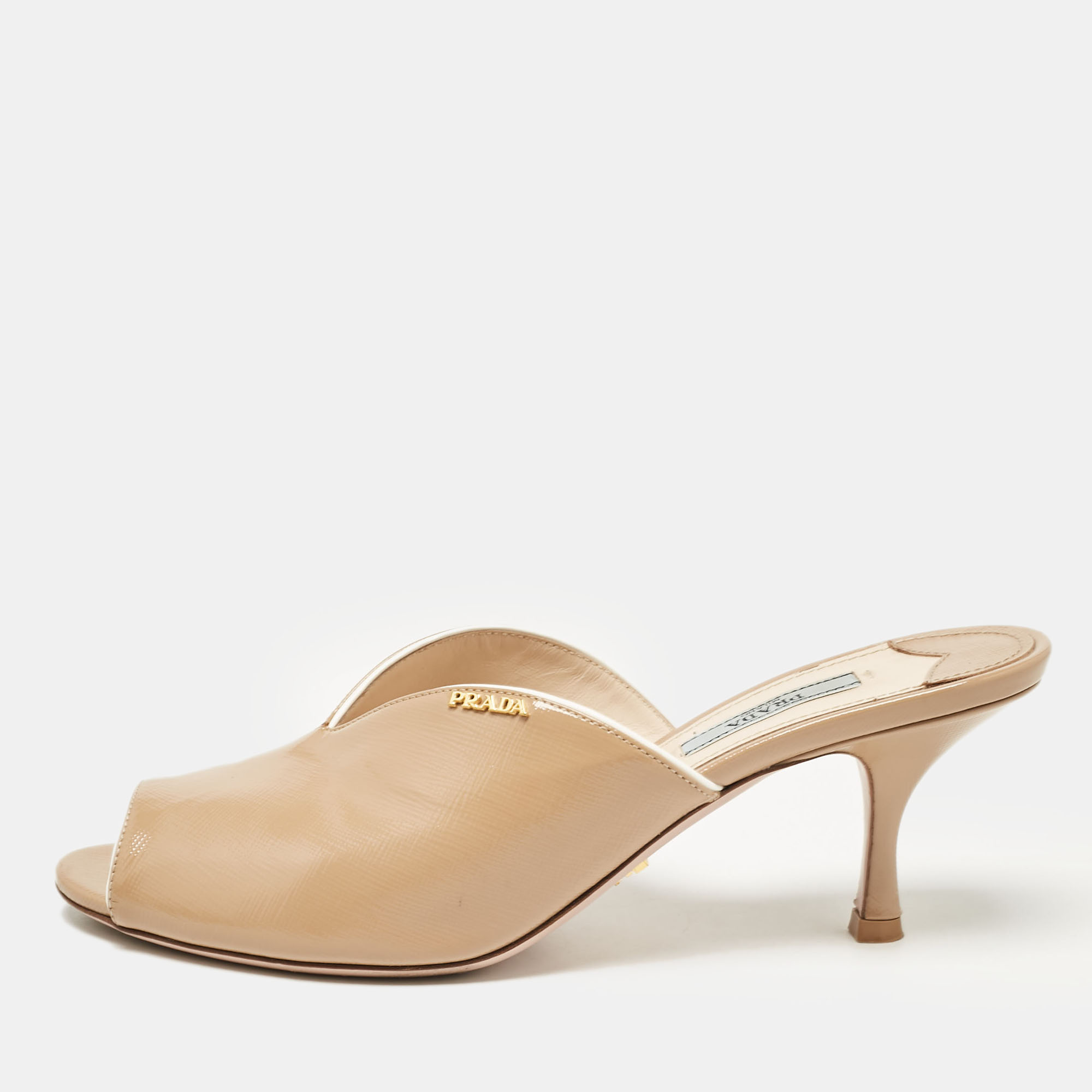 

Prada Beige Patent Leather Slide Sandals Size