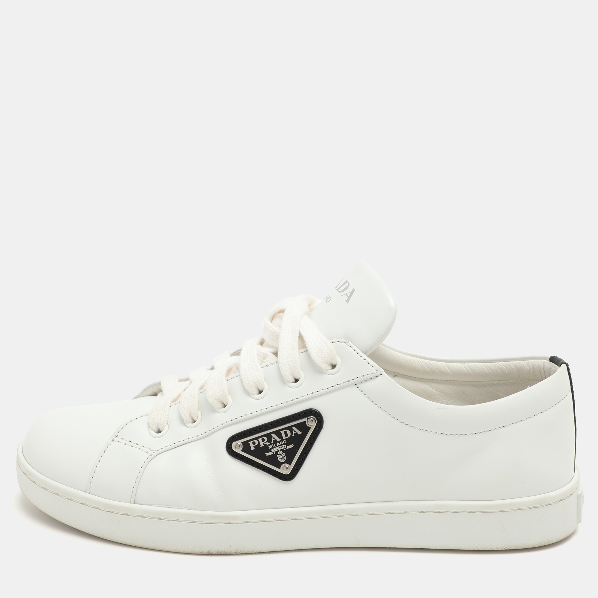 

Prada White/Black Leather Logo Low Top Sneakers Size