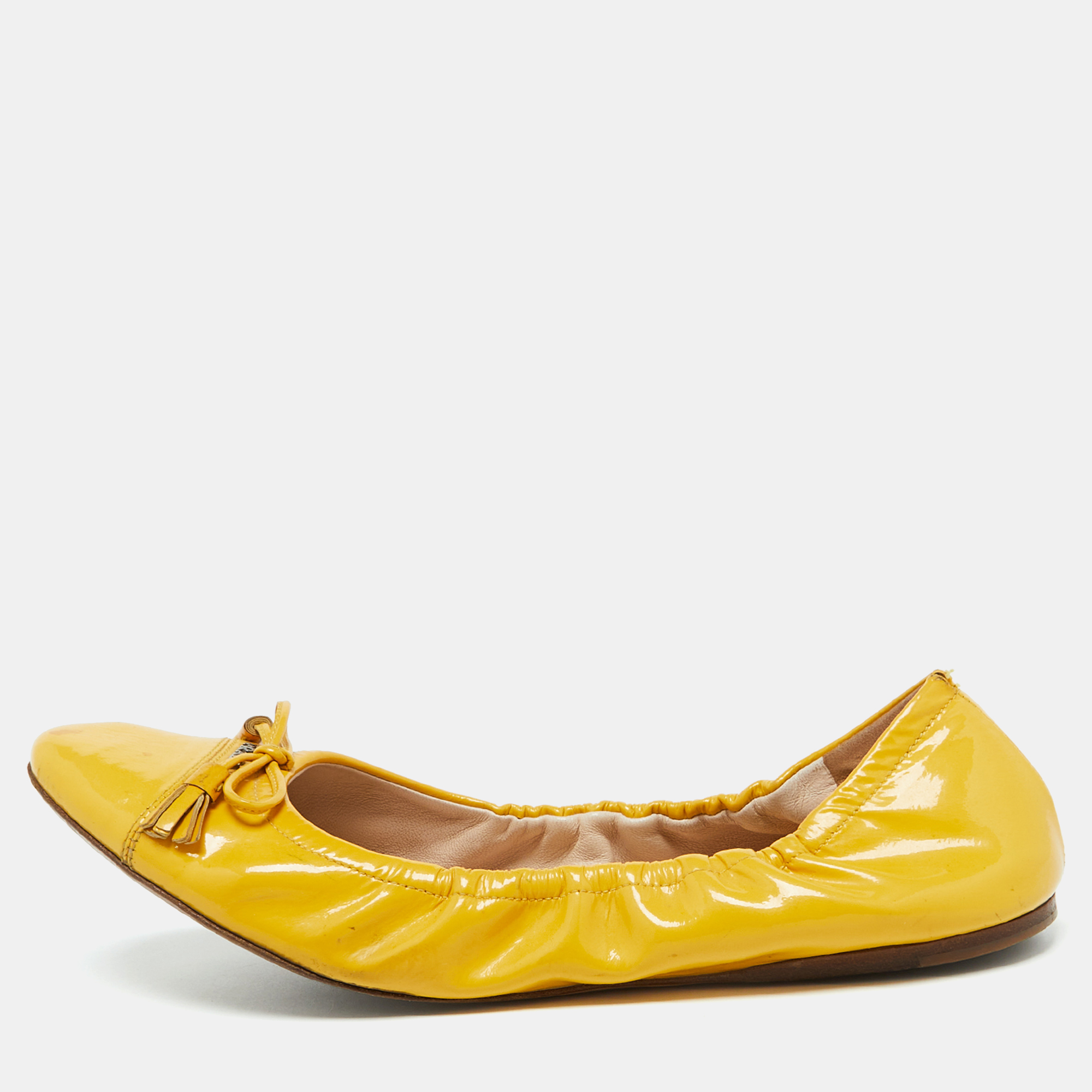 

Prada Yellow Patent Leather Scrunch Bow Ballet Flats Size