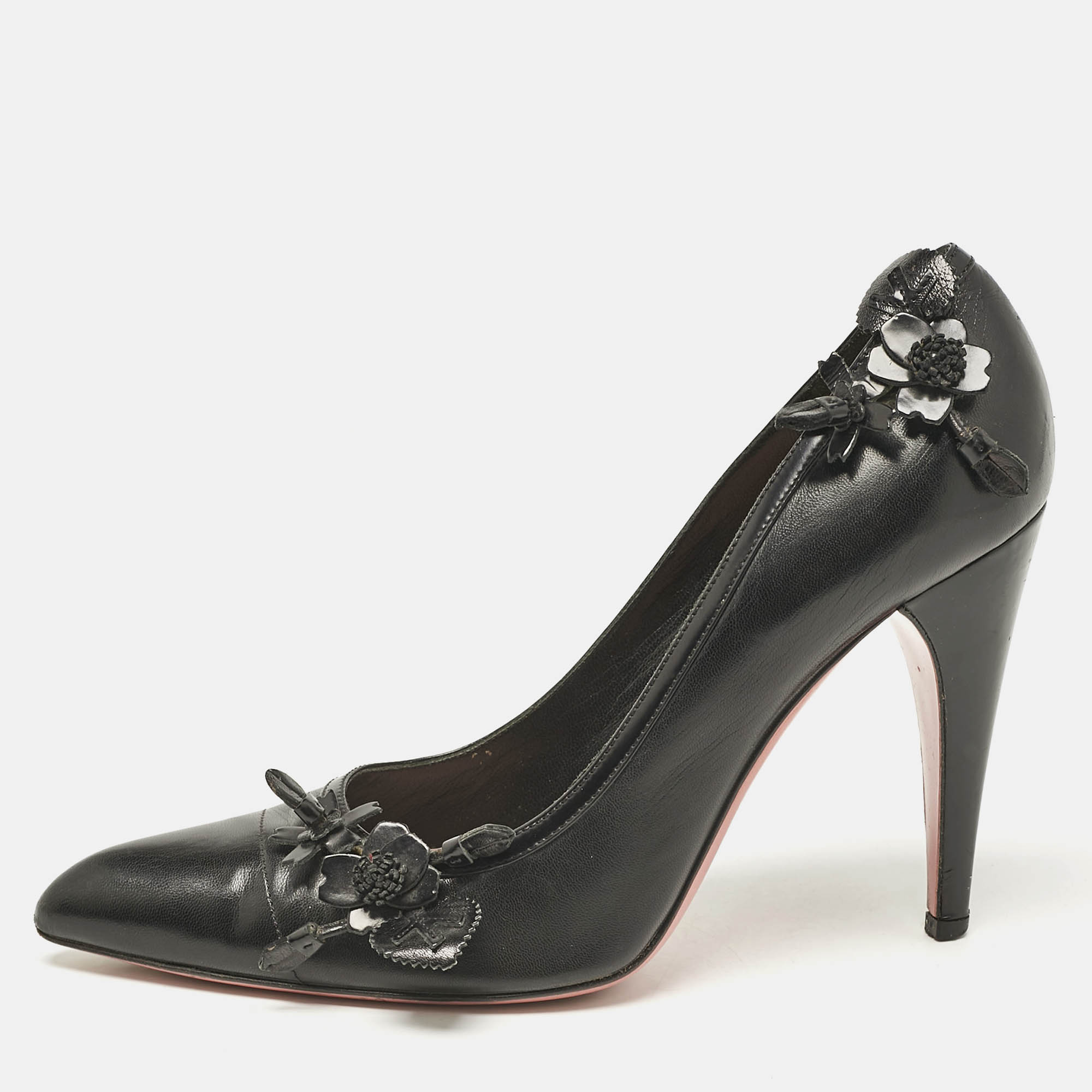 

Prada Black Leather Flower Pointed Toe Pumps Size