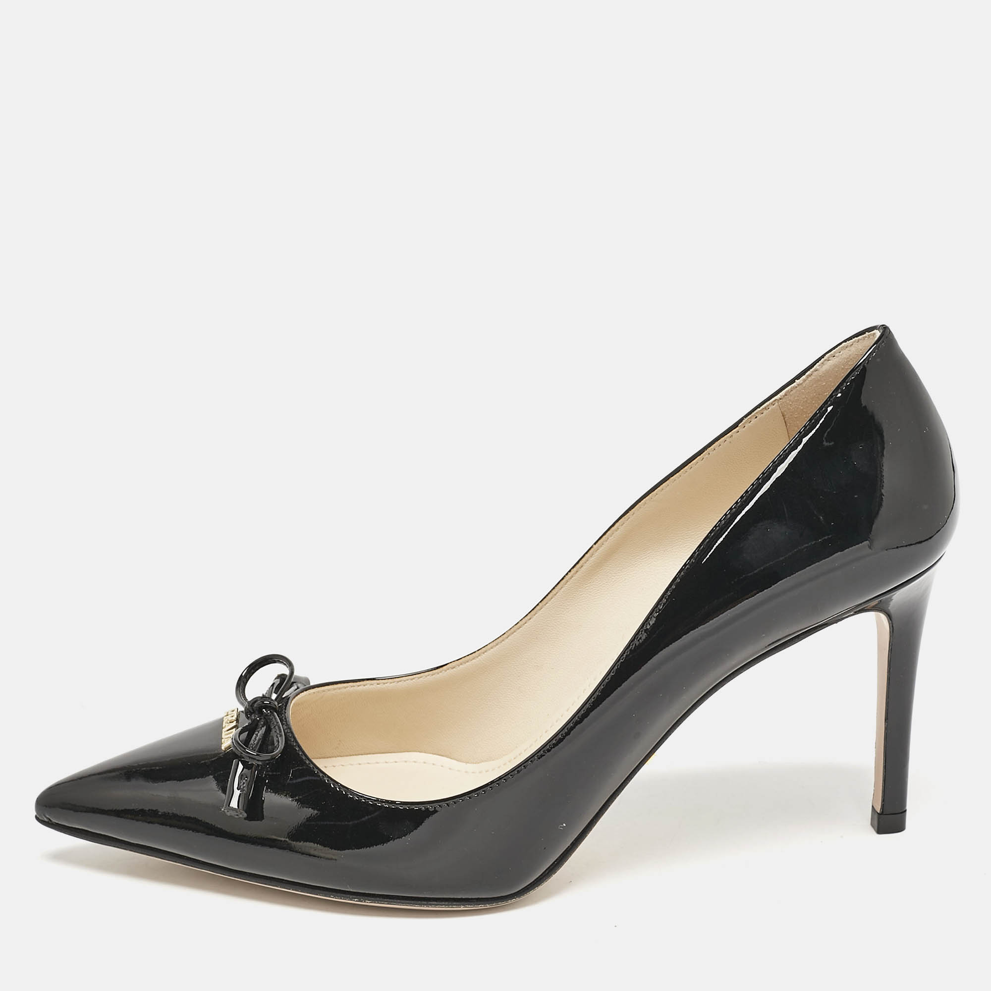 

Prada Black Patent Leather Bow Pointed Toe Pumps Size .5