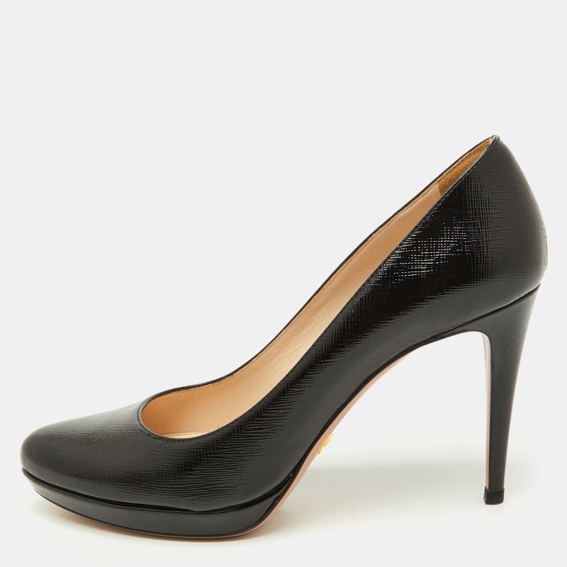 

Prada Black Saffiano Patent Leather Round Toe Pumps Size