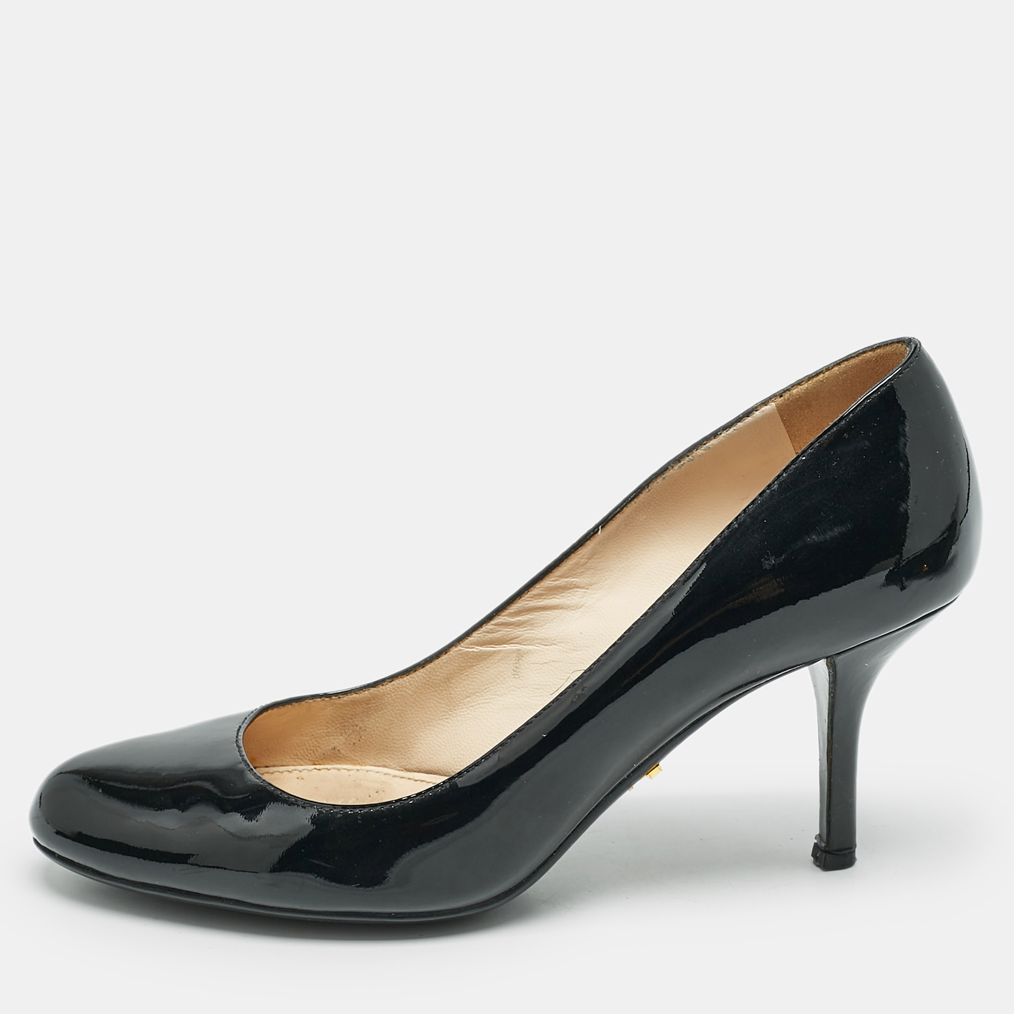 

Prada Black Patent Leather Round Toe Pumps Size