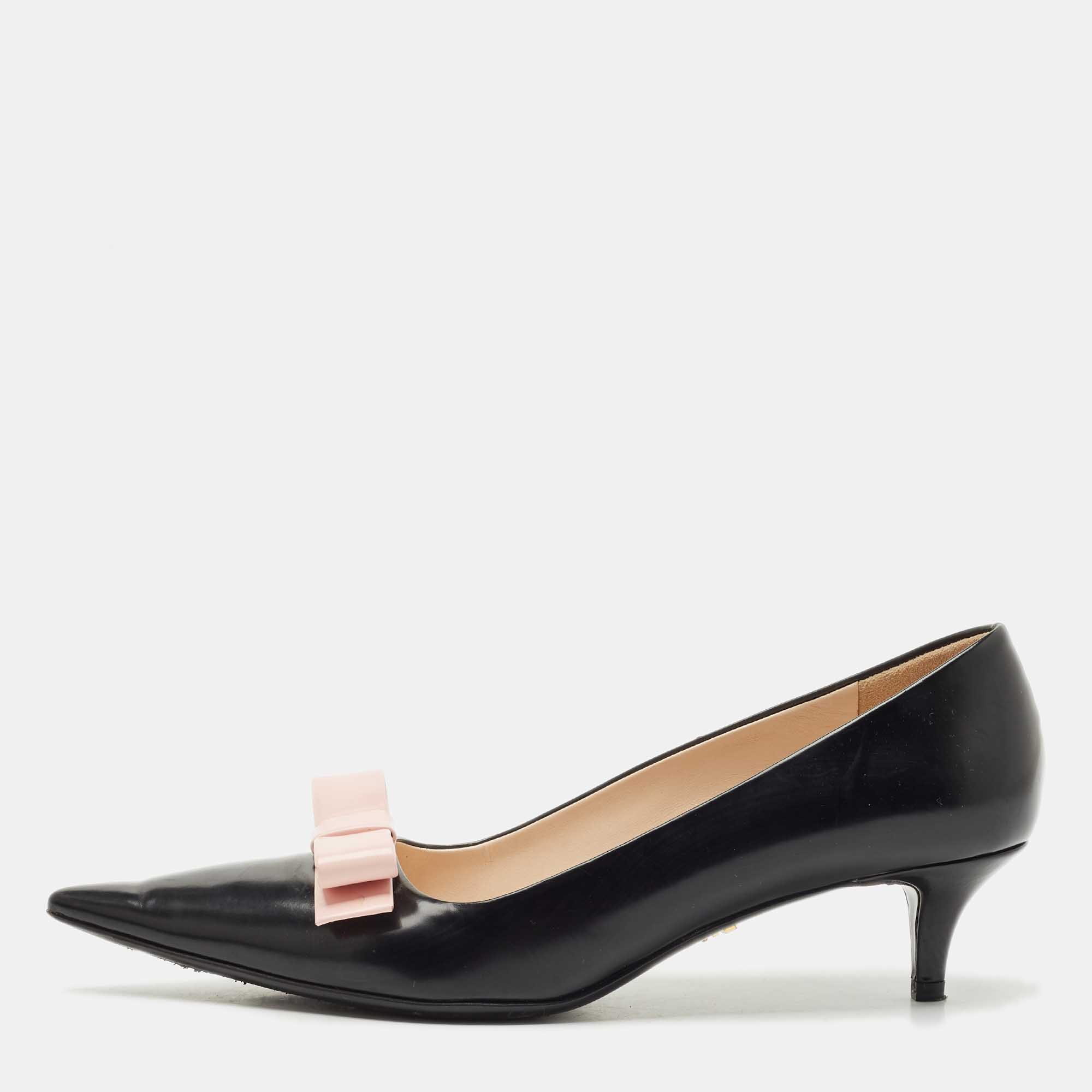 

Prada Black/Beige Leather Pointed Toe Bow Pumps Size