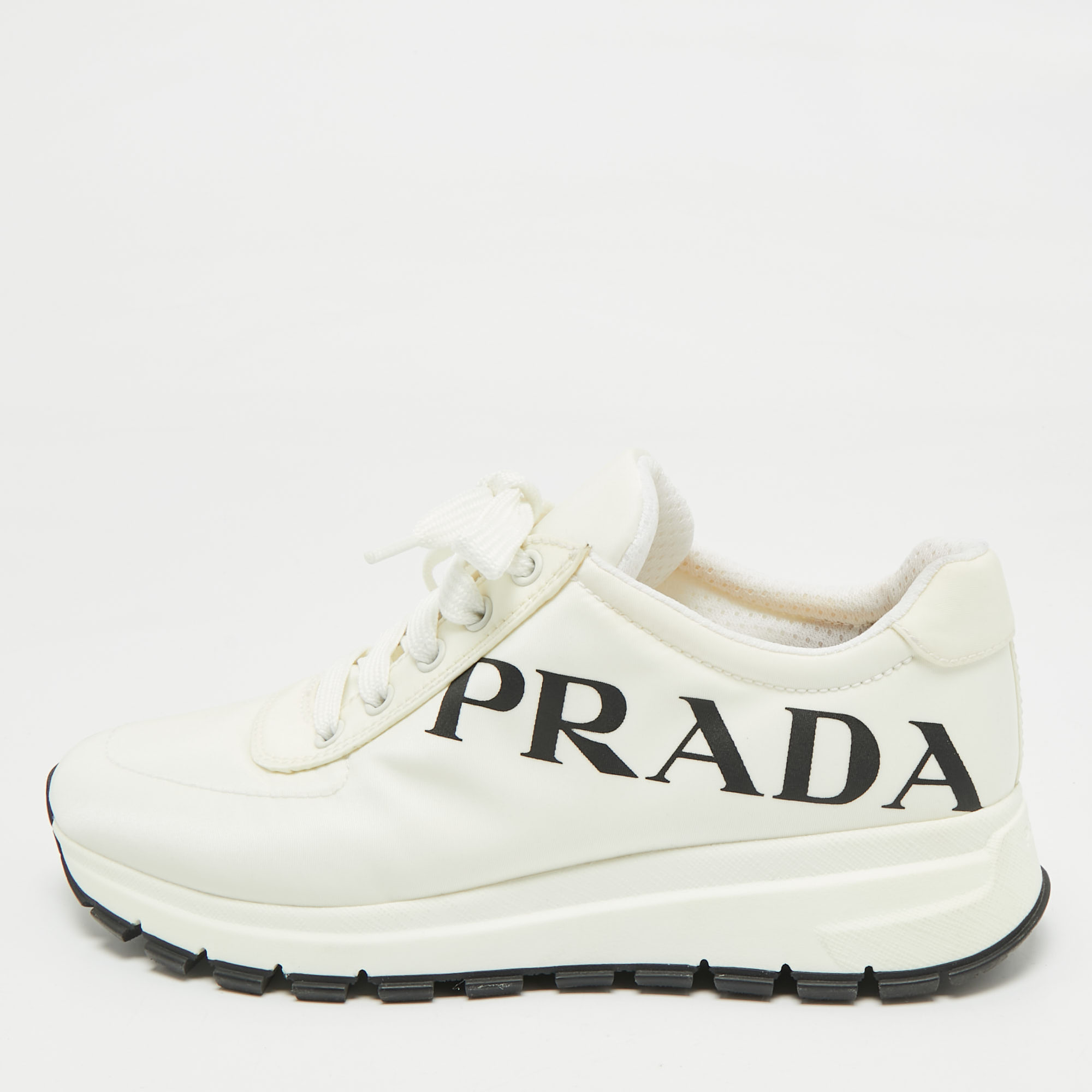 Pre-owned Prada Whiite Nylon Prax 01 Low Top Sneakers Size 39 In White