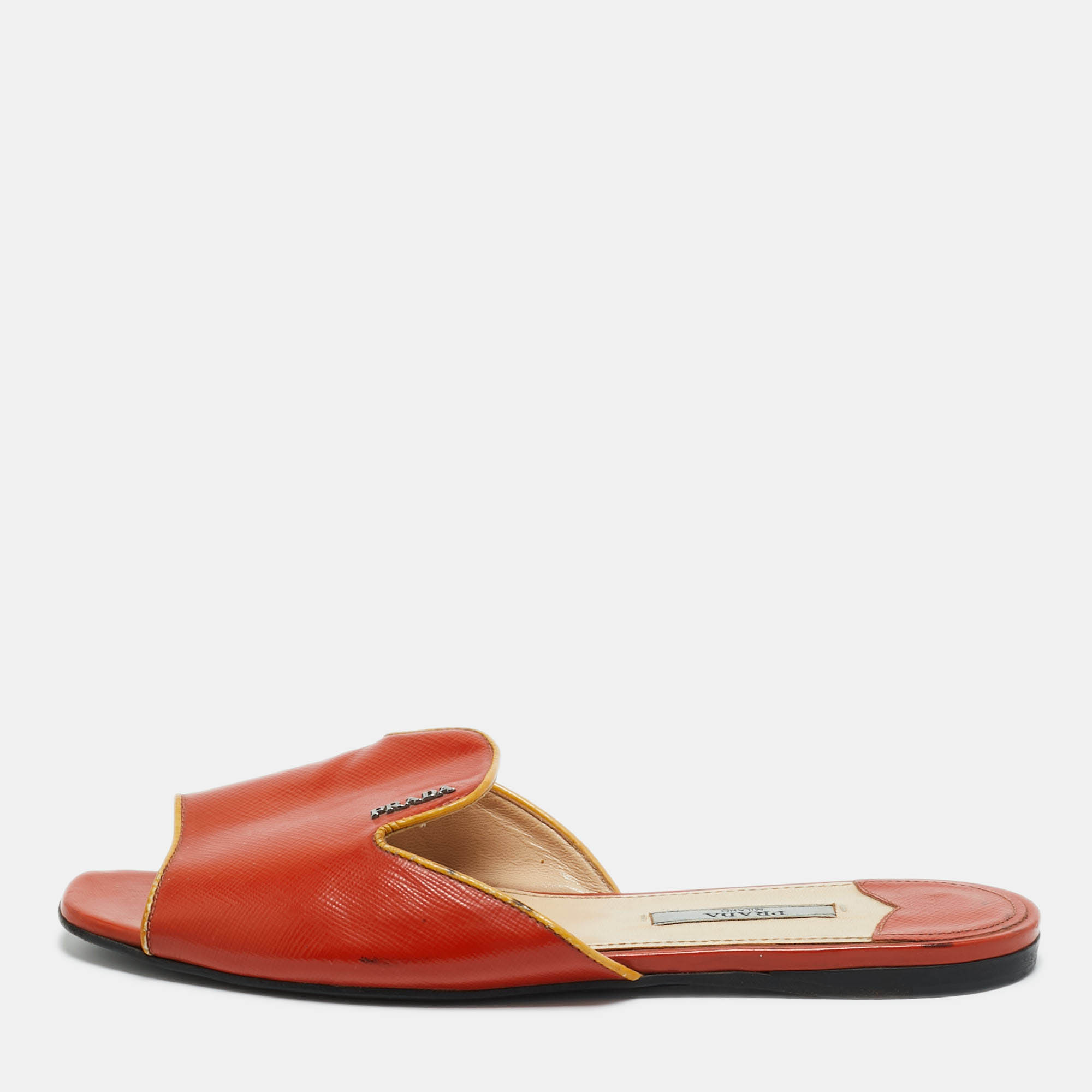 

Prada Orange Patent Leather Saffiano Flat Slide Size