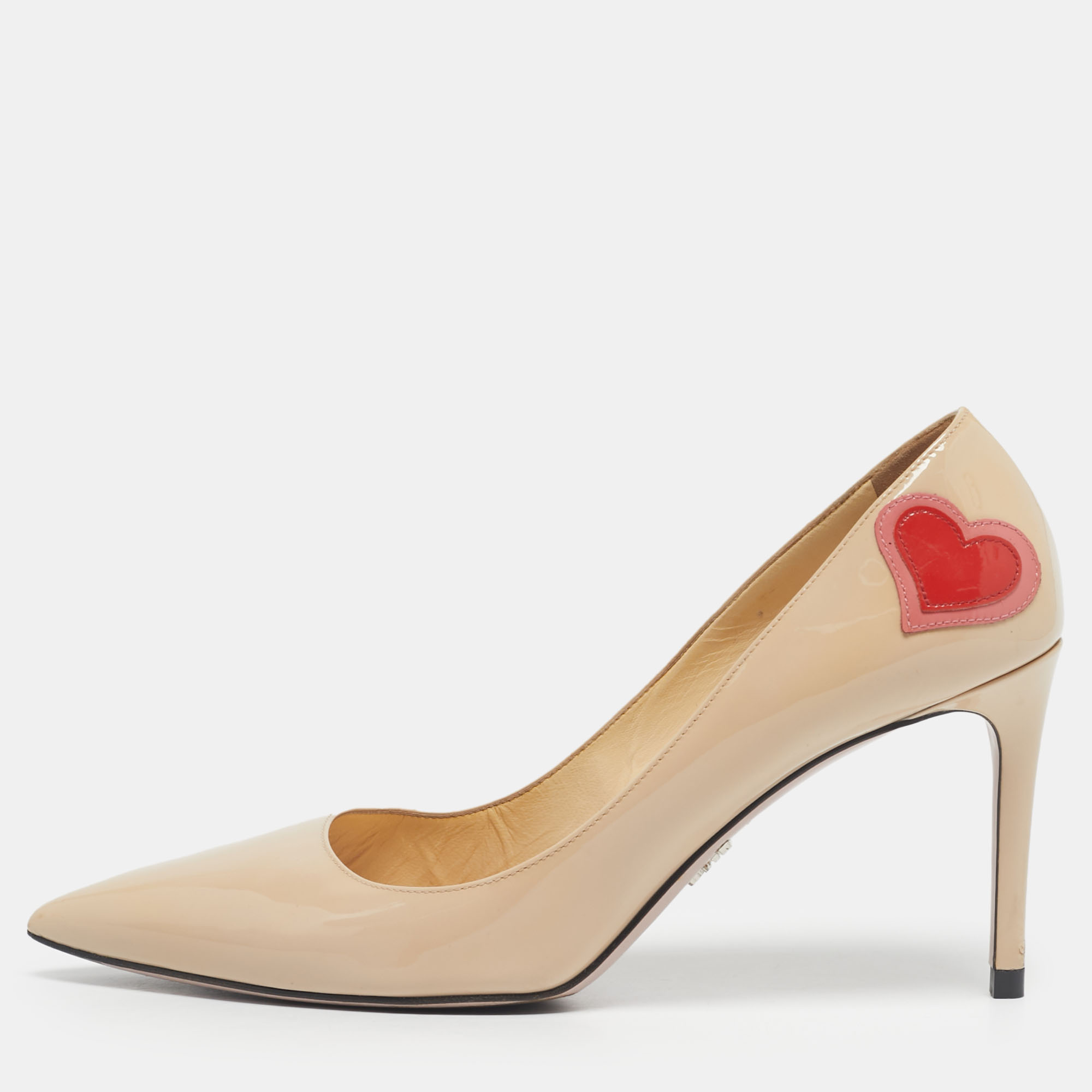 

Prada Beige Patent Leather Pointed Toe Pumps Size