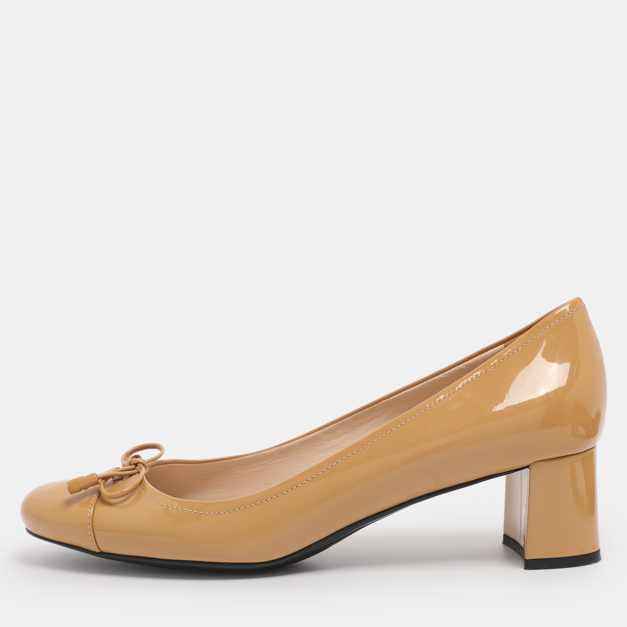 Pre-owned Prada Beige Patent Leather Block Heel Pumps Size 37.5 In Sand