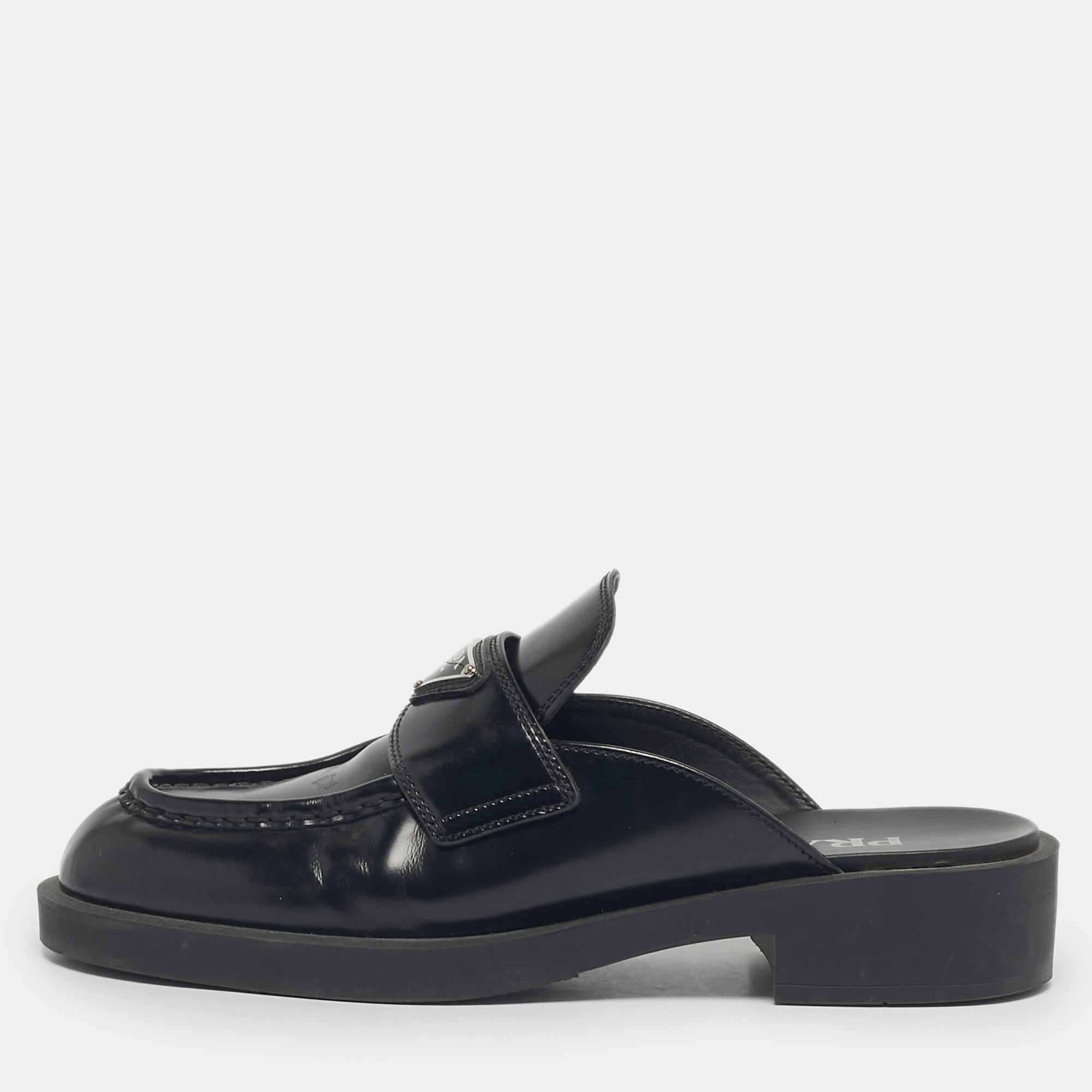 Pre-owned Prada Black Brushed Leather Logo Mules Size 39