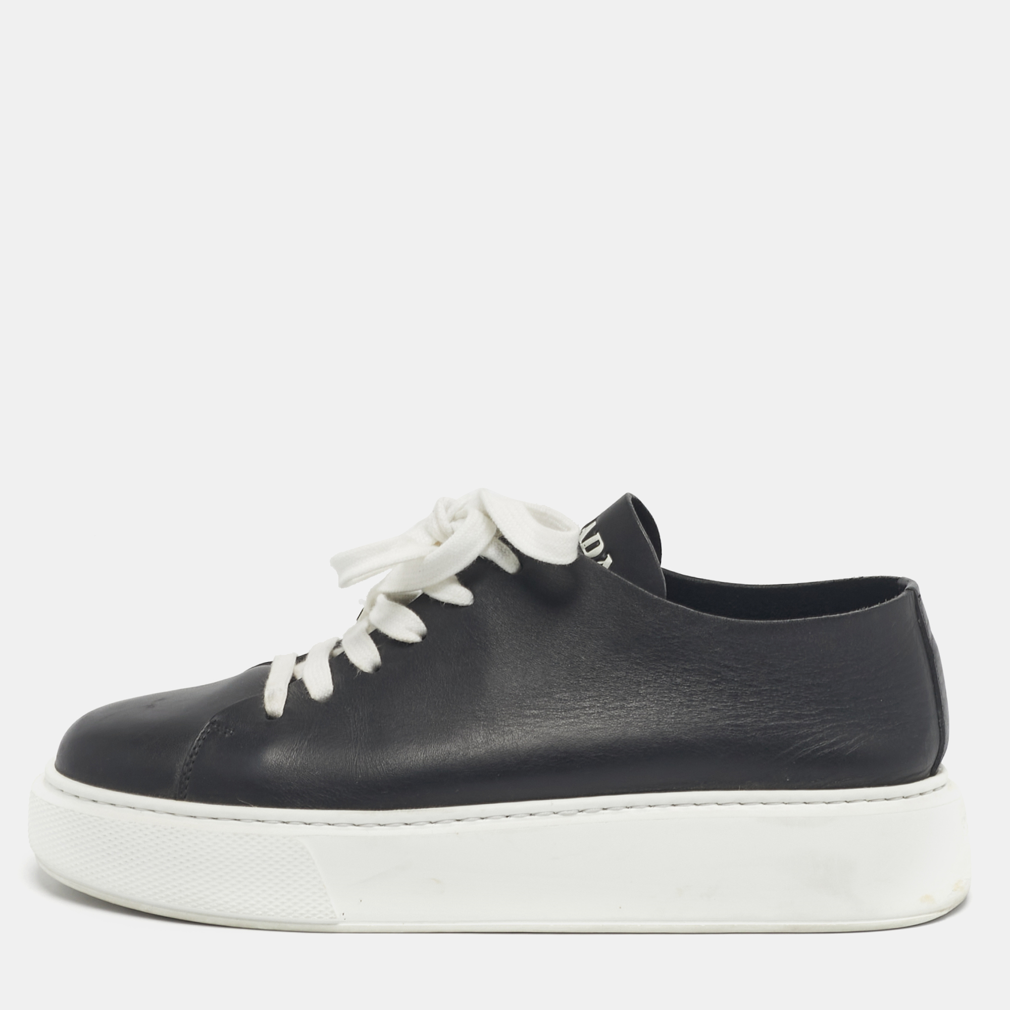 Pre-owned Prada Black/white Leather Platform Low Top Sneakers Size 39.5