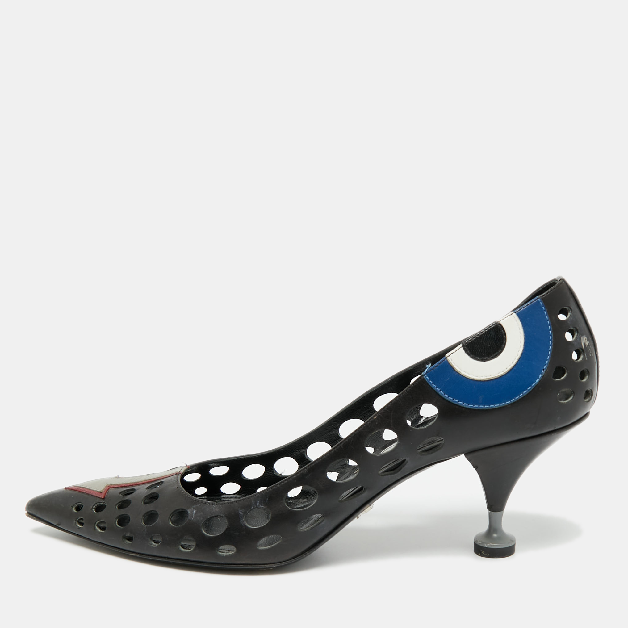 

Prada Black Perforated Leather Pointed Toe Pumps Size