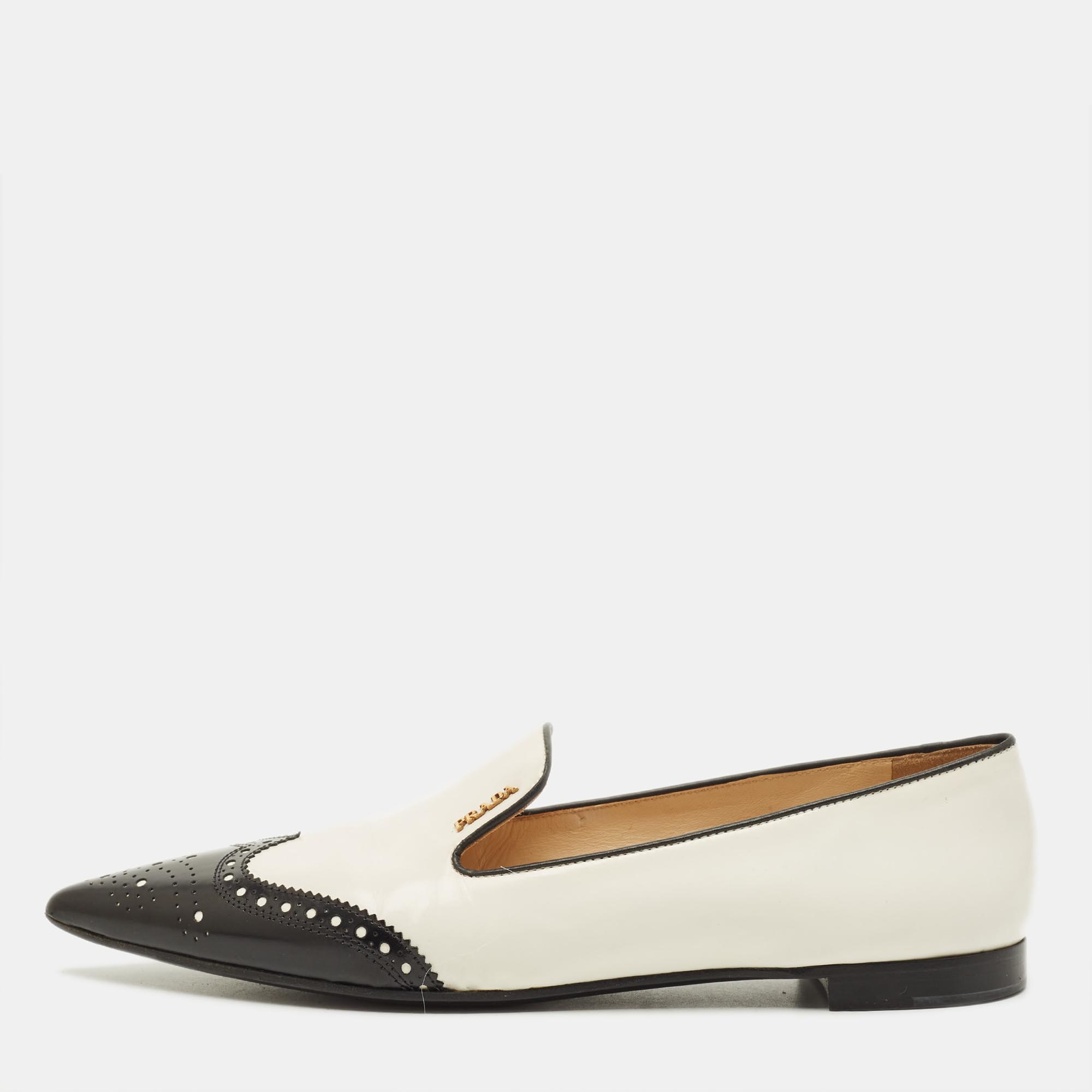 

Prada Size  Silver/Black Leather Brogue Pointed Toe Smoking Slippers