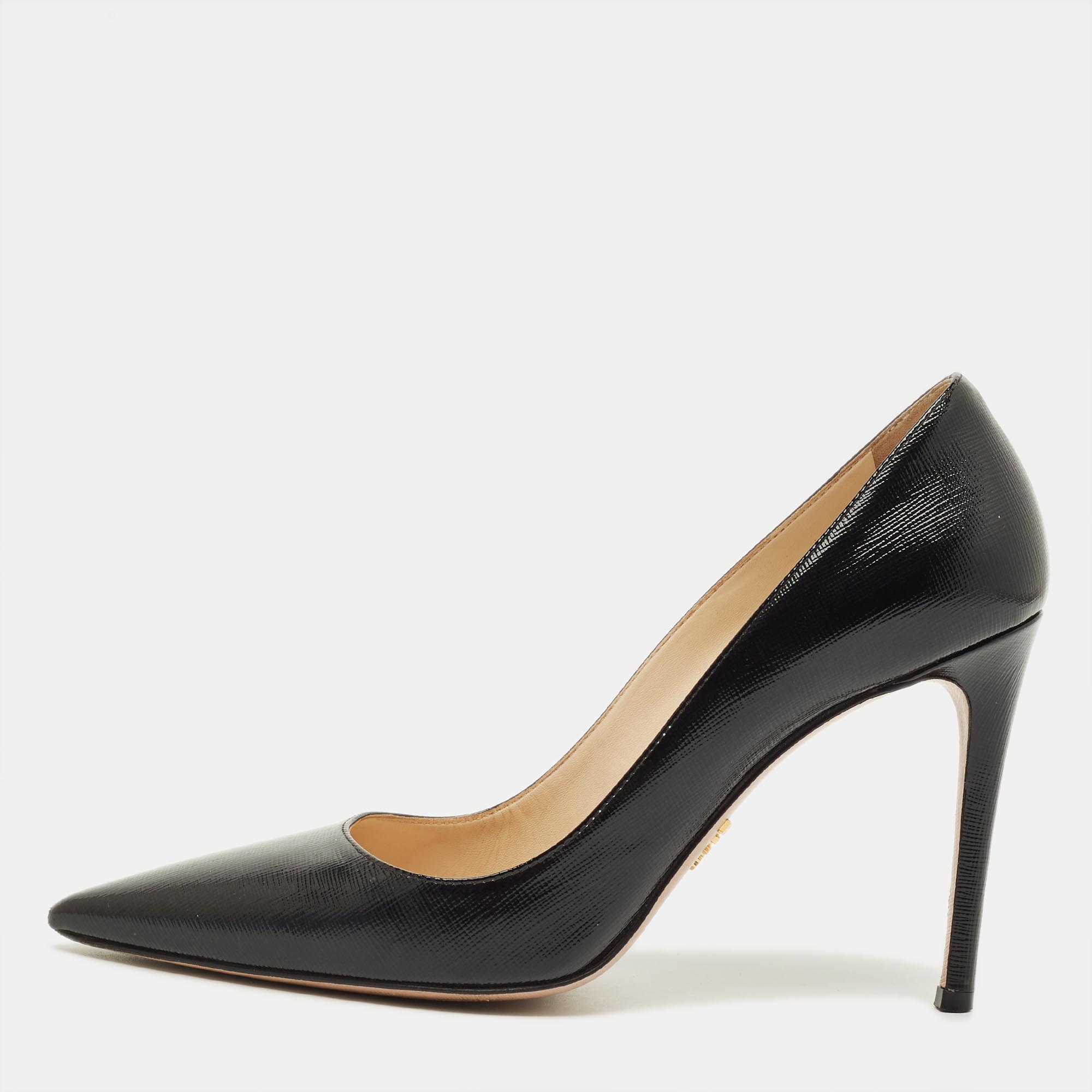 

Prada Size  Black Saffiano Patent Leather Pumps