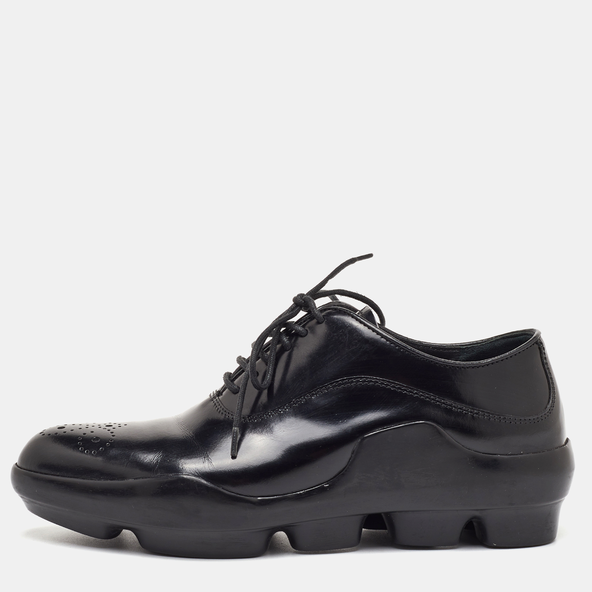 

Prada Size  Black Leather Lace Up Sneaker Oxfords