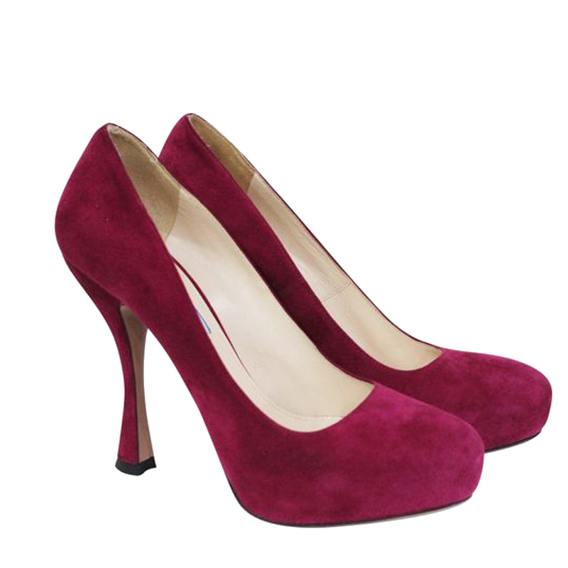 

Prada Pink Fuchsia Suede Pumps Size