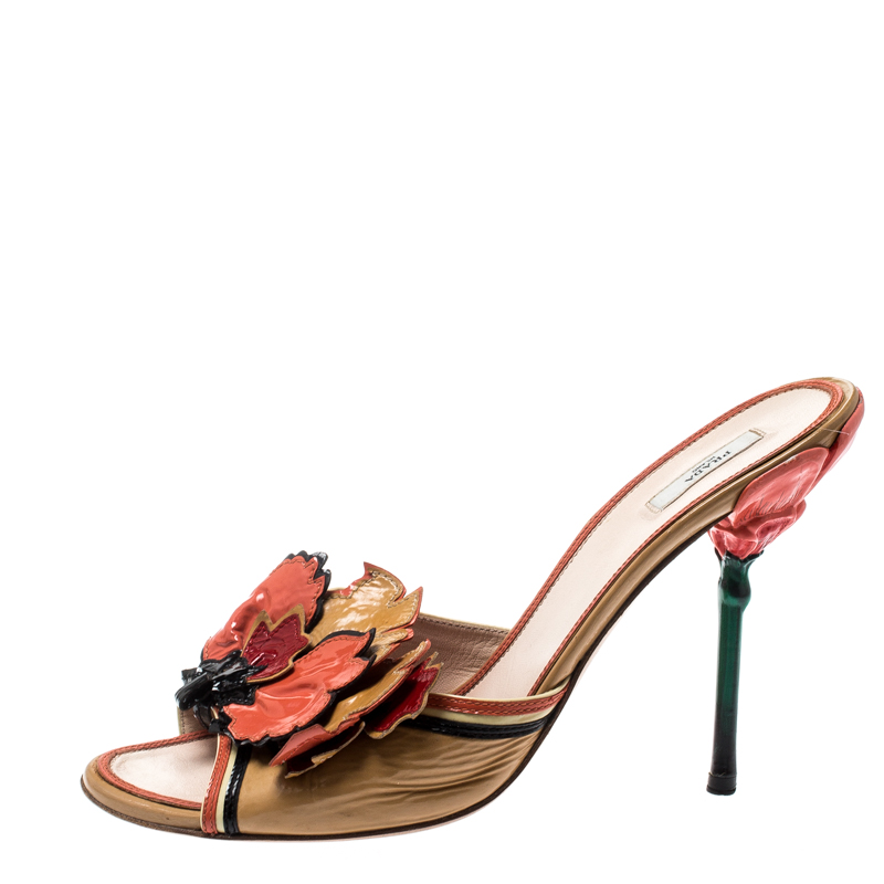

Prada Tricolor Patent Leather Flower Embellished Sandals Size, Multicolor