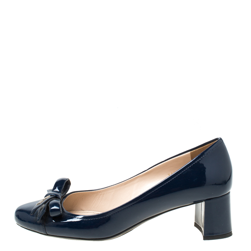 

Prada Navy Blue Patent Leather Bow Detail Block Heels Pumps Size