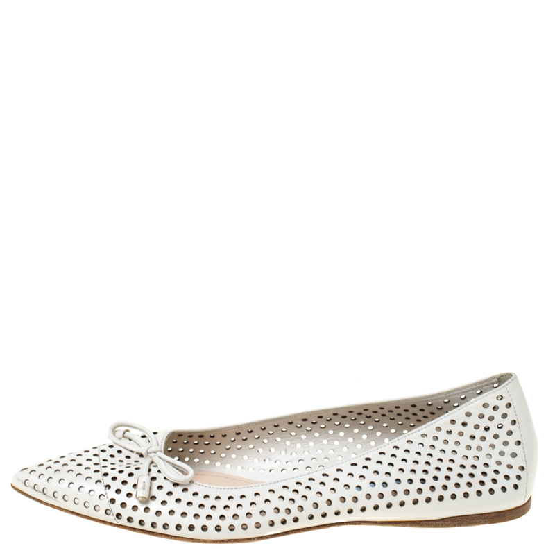 

Prada White Perforated Leather Bow Pointed Toe Ballet Flats Size