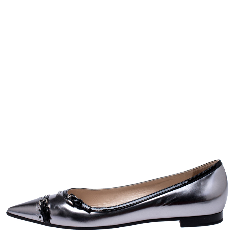 

Prada Gunmetal/Black Patent Leather Buckle Detail Pointed Toe Flats Size, Silver