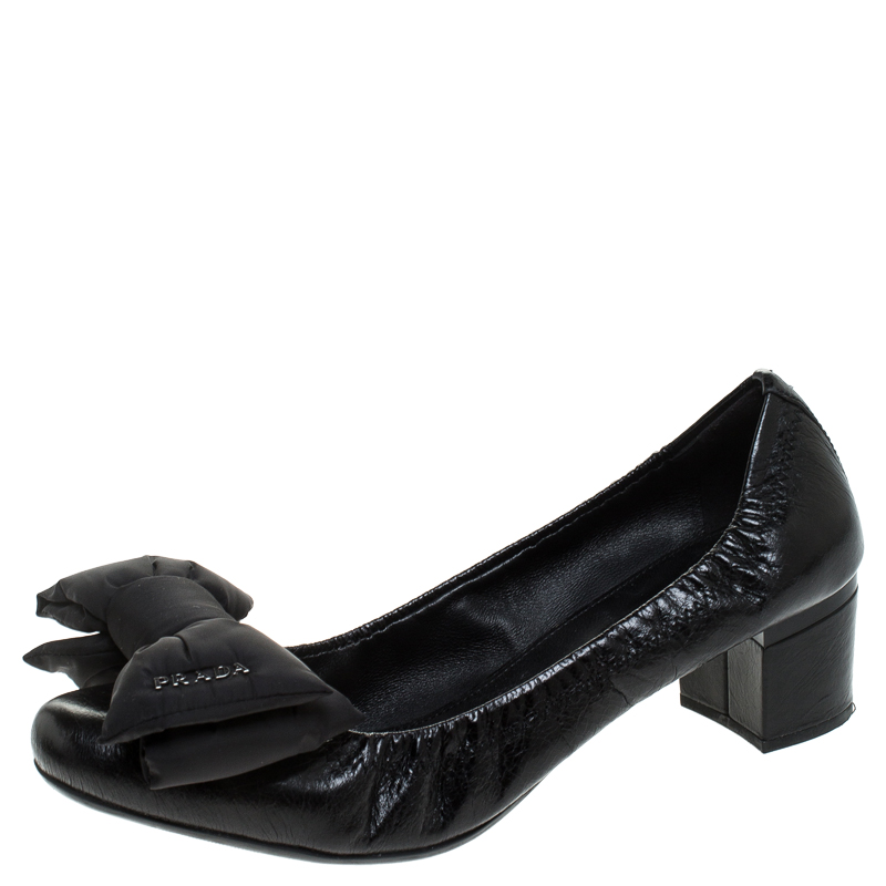 Pre Owned Prada Black Leather Bow Scrunch Pumps Size 36
