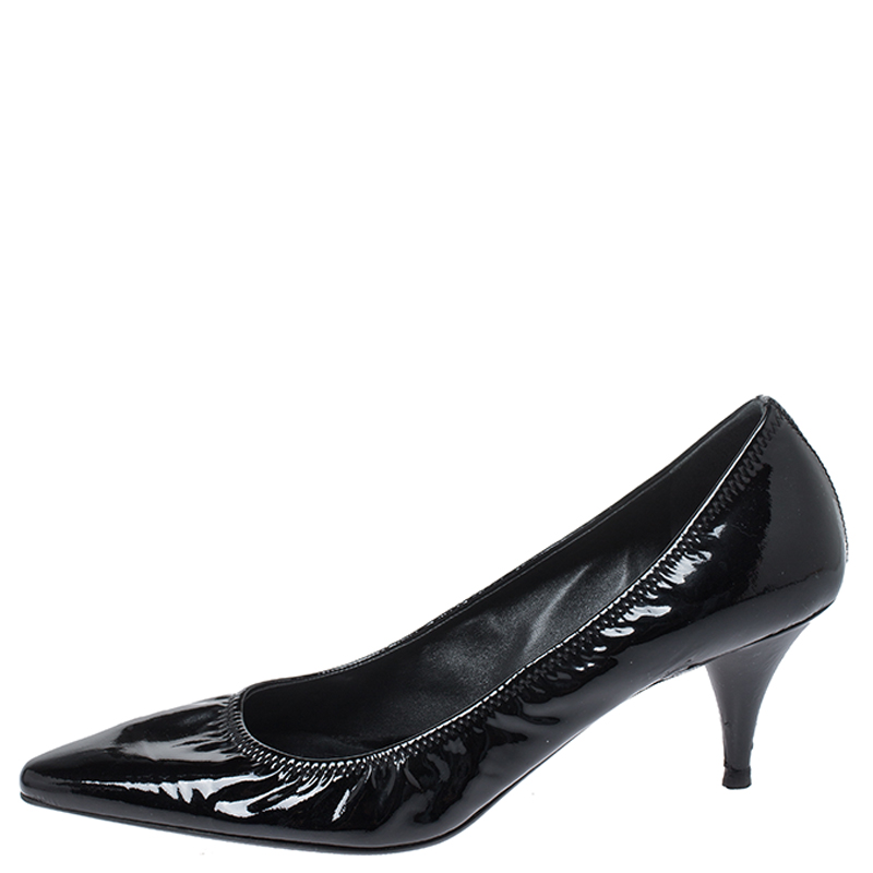 

Prada Black Patent Leather Scrunch Pointed Toe Pumps Size