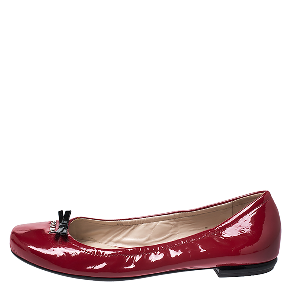 

Prada Red Patent Leather Bow Round Toe Ballet Flats Size