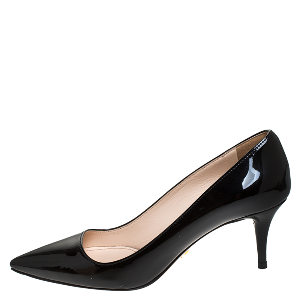 

Prada Black Patent Leather Pointed Toe Pumps Size 37