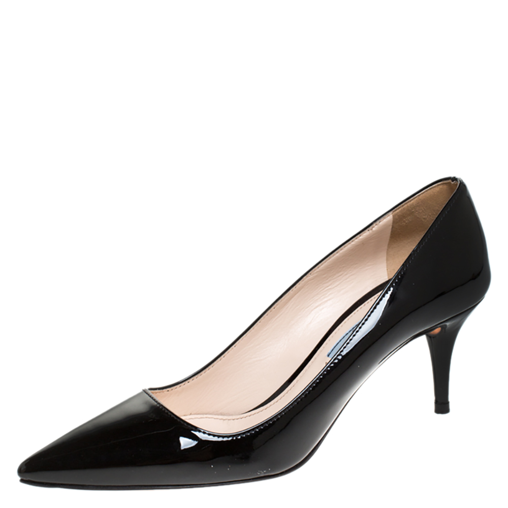 black patent leather pointed toe pumps